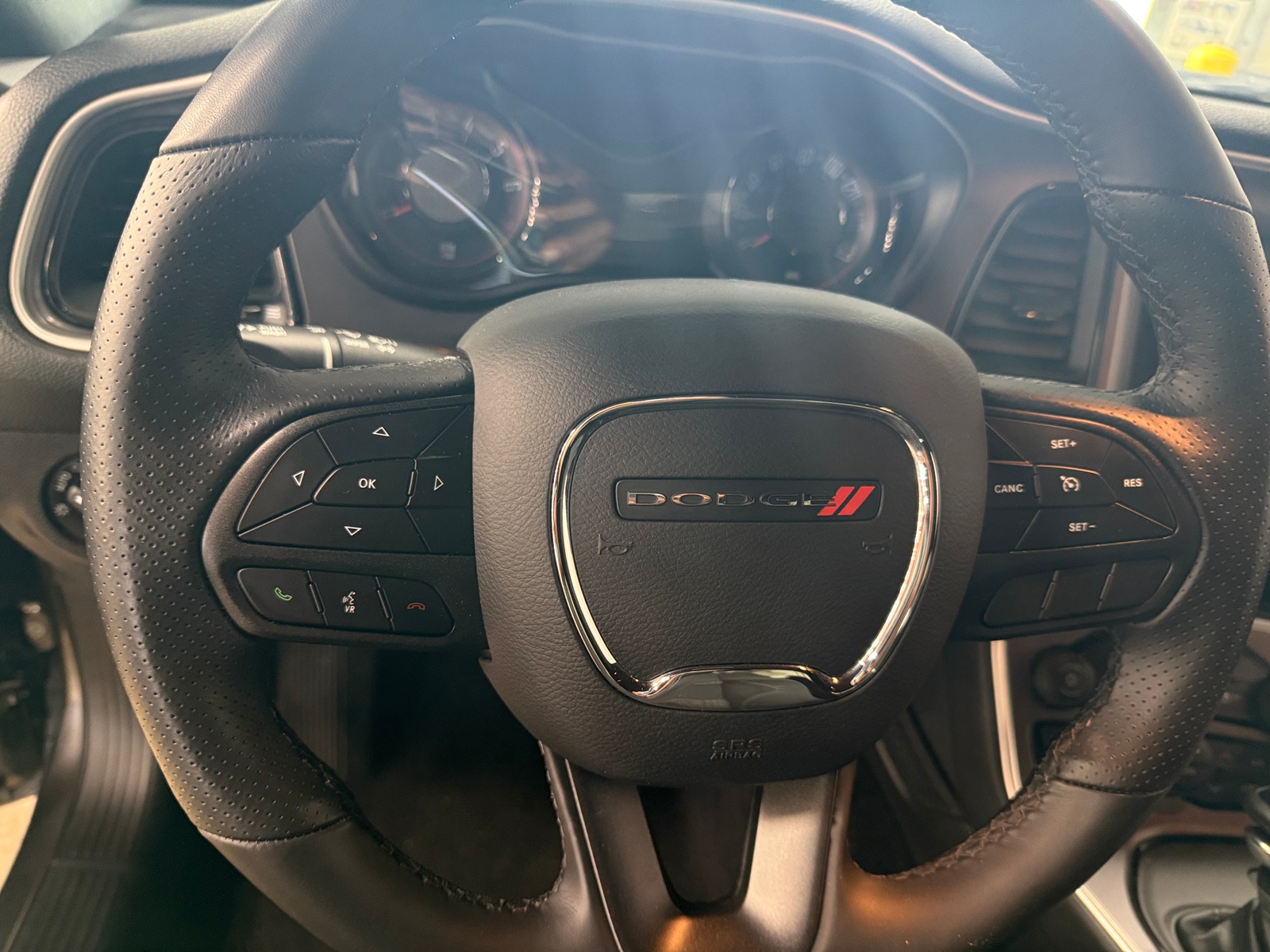 Thumbnail: 2022 Dodge Challenger - 4