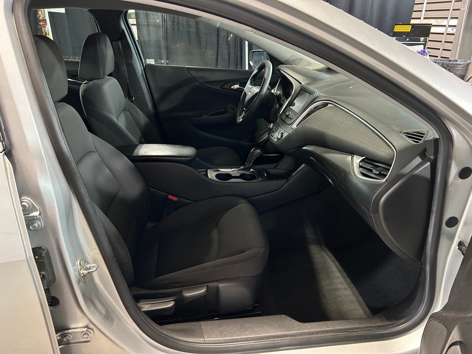 Thumbnail: 2017 Chevrolet Malibu - 2