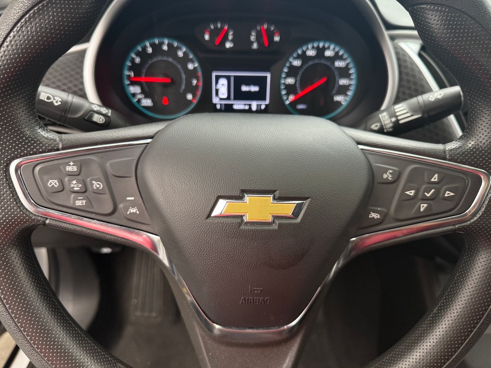 Thumbnail: 2023 Chevrolet Malibu - 5