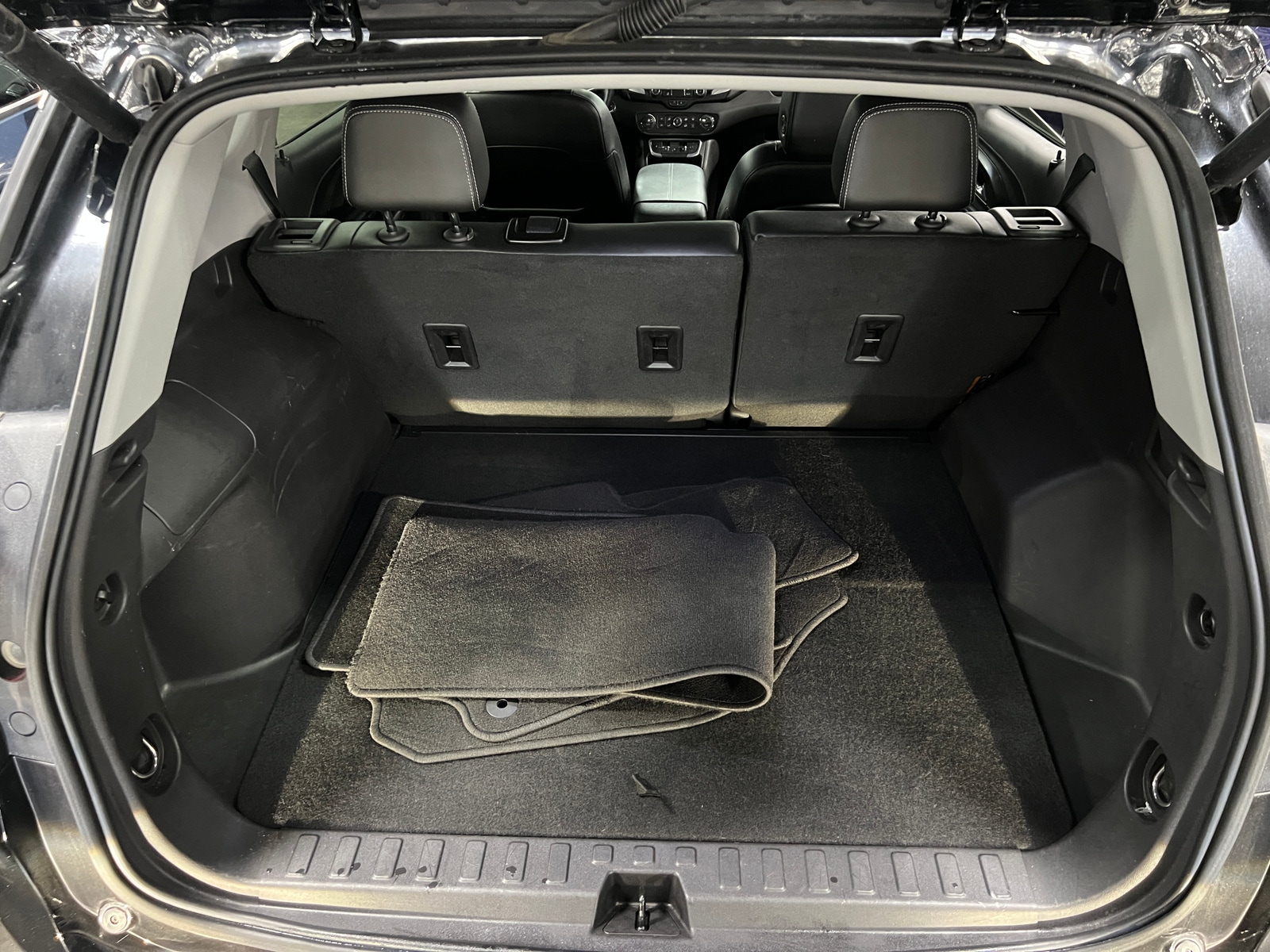 Thumbnail: 2024 GMC Terrain - 6