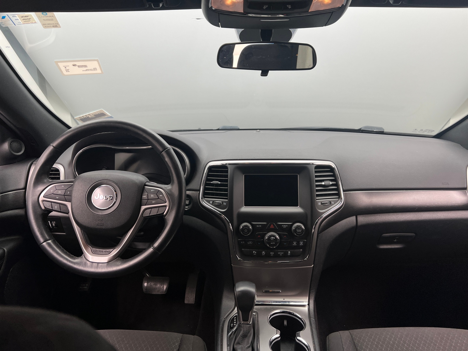 Thumbnail: 2018 Jeep Grand Cherokee - 3