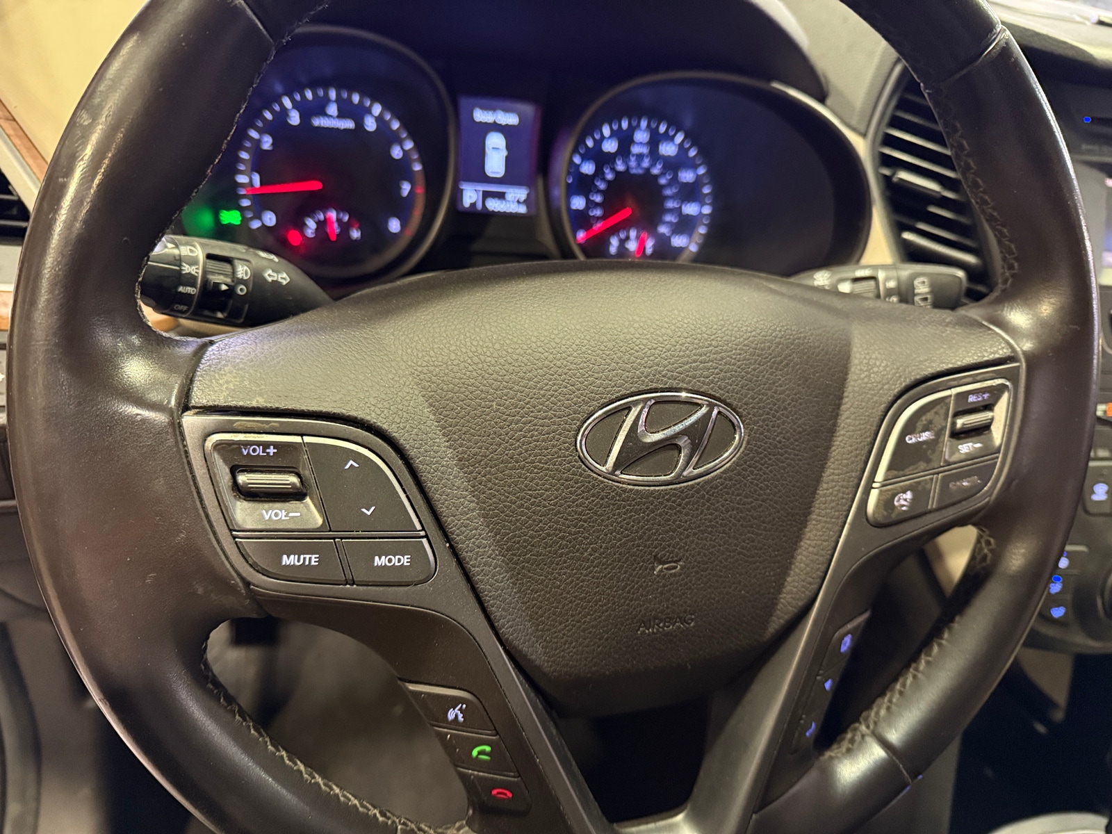 Thumbnail: 2014 Hyundai Santa Fe - 5