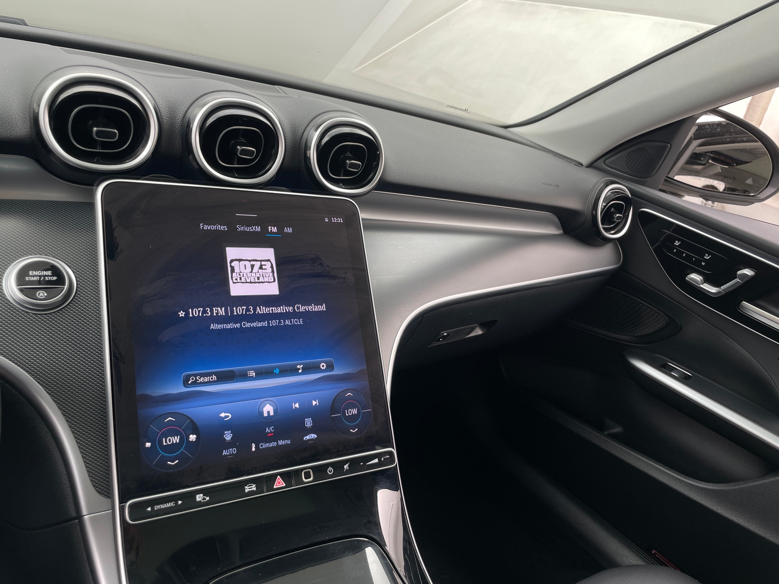 Thumbnail: 2025 Mercedes-Benz C-Class - 3