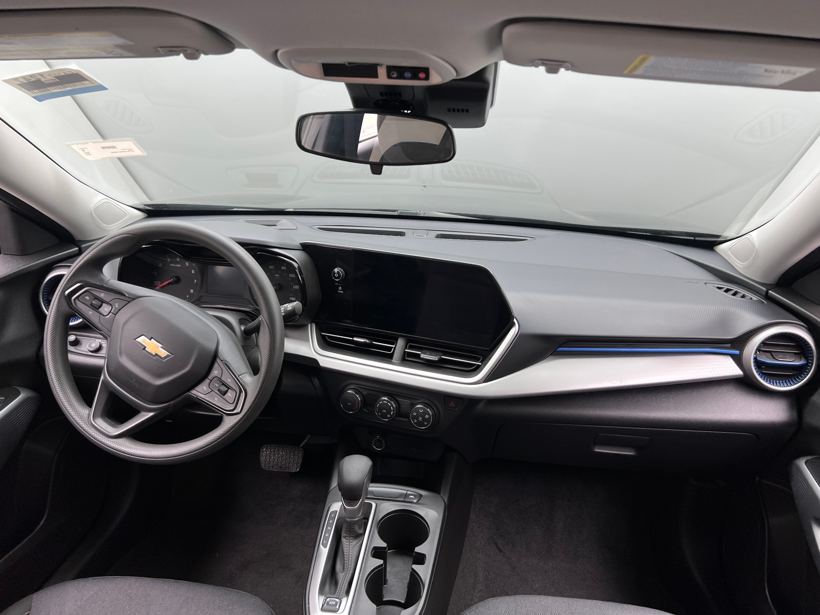Thumbnail: 2025 Chevrolet Trax - 3