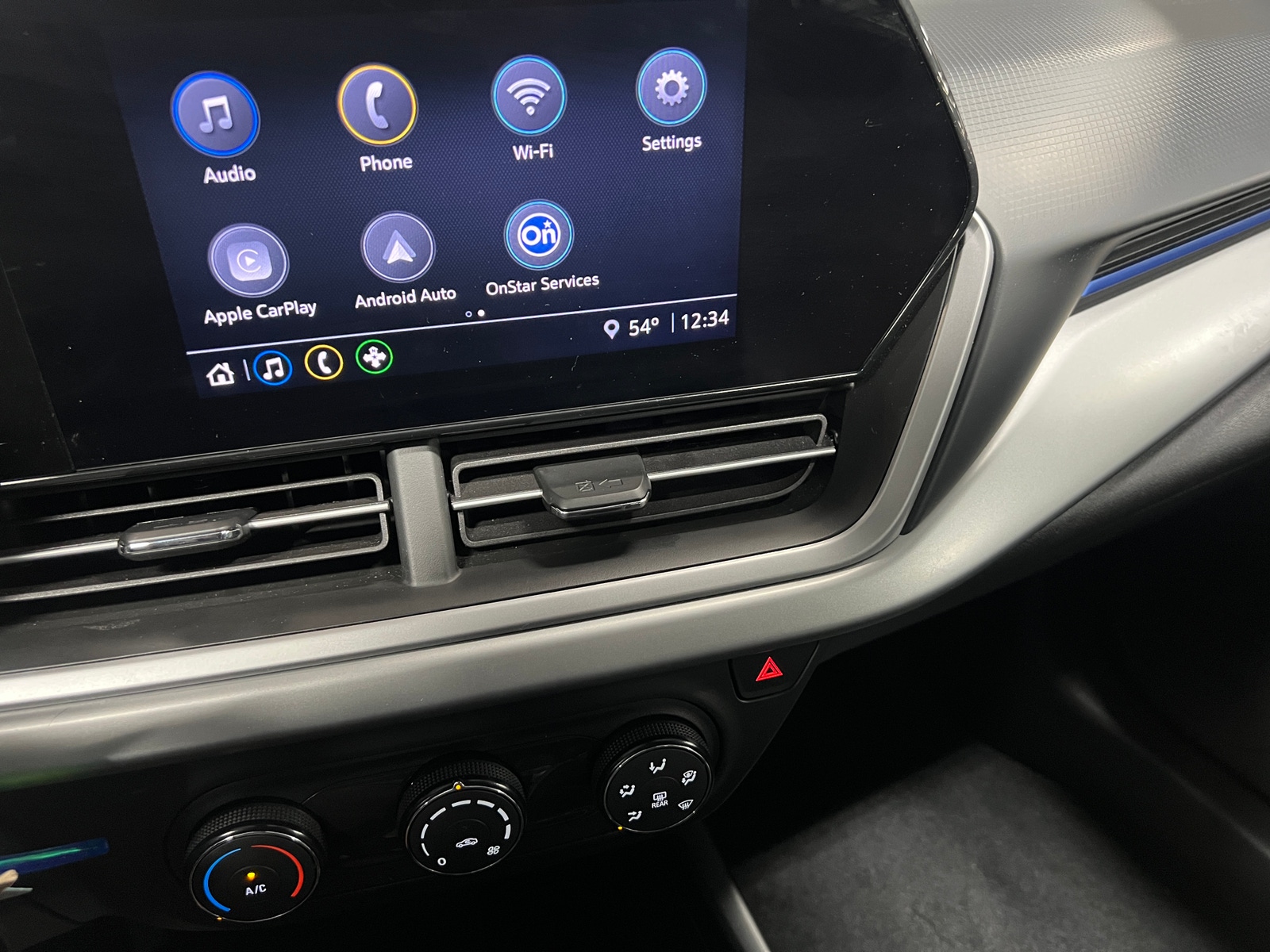Thumbnail: 2025 Chevrolet Trax - 4