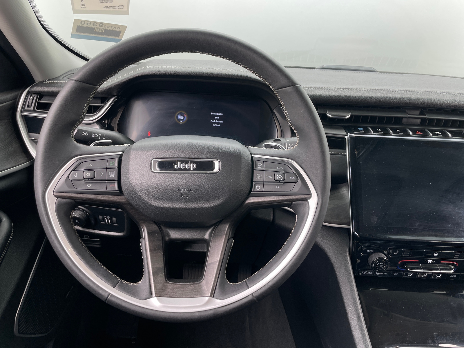Thumbnail: 2023 Jeep Grand Cherokee - 4