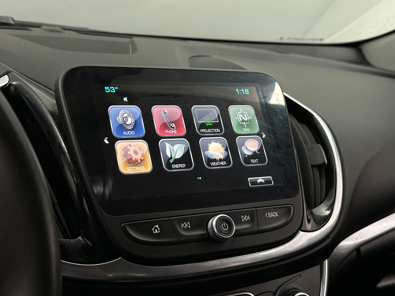 Thumbnail: 2017 Chevrolet Volt - 3
