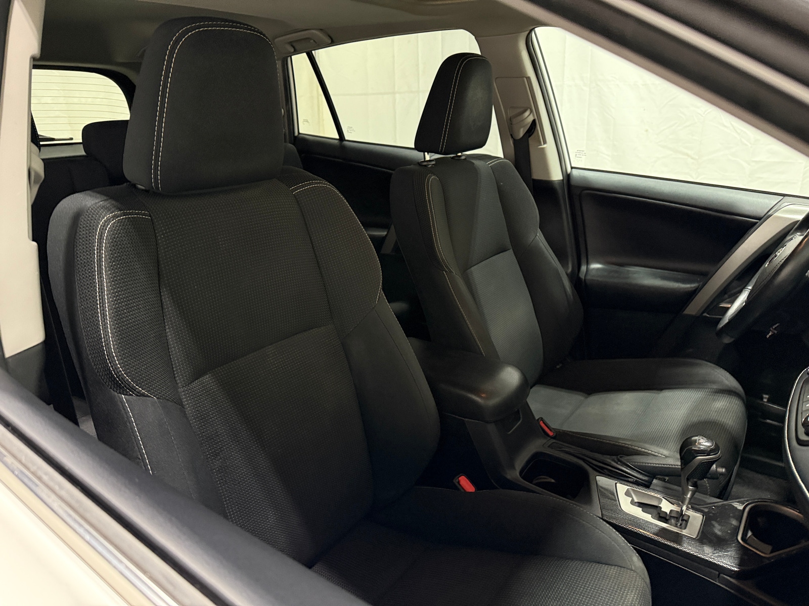 Thumbnail: 2018 Toyota RAV4 - 2