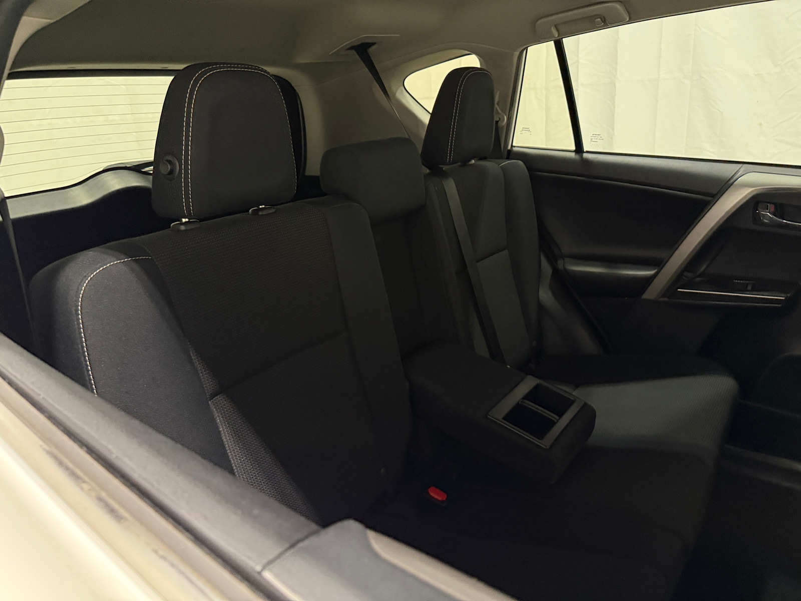 Thumbnail: 2018 Toyota RAV4 - 6
