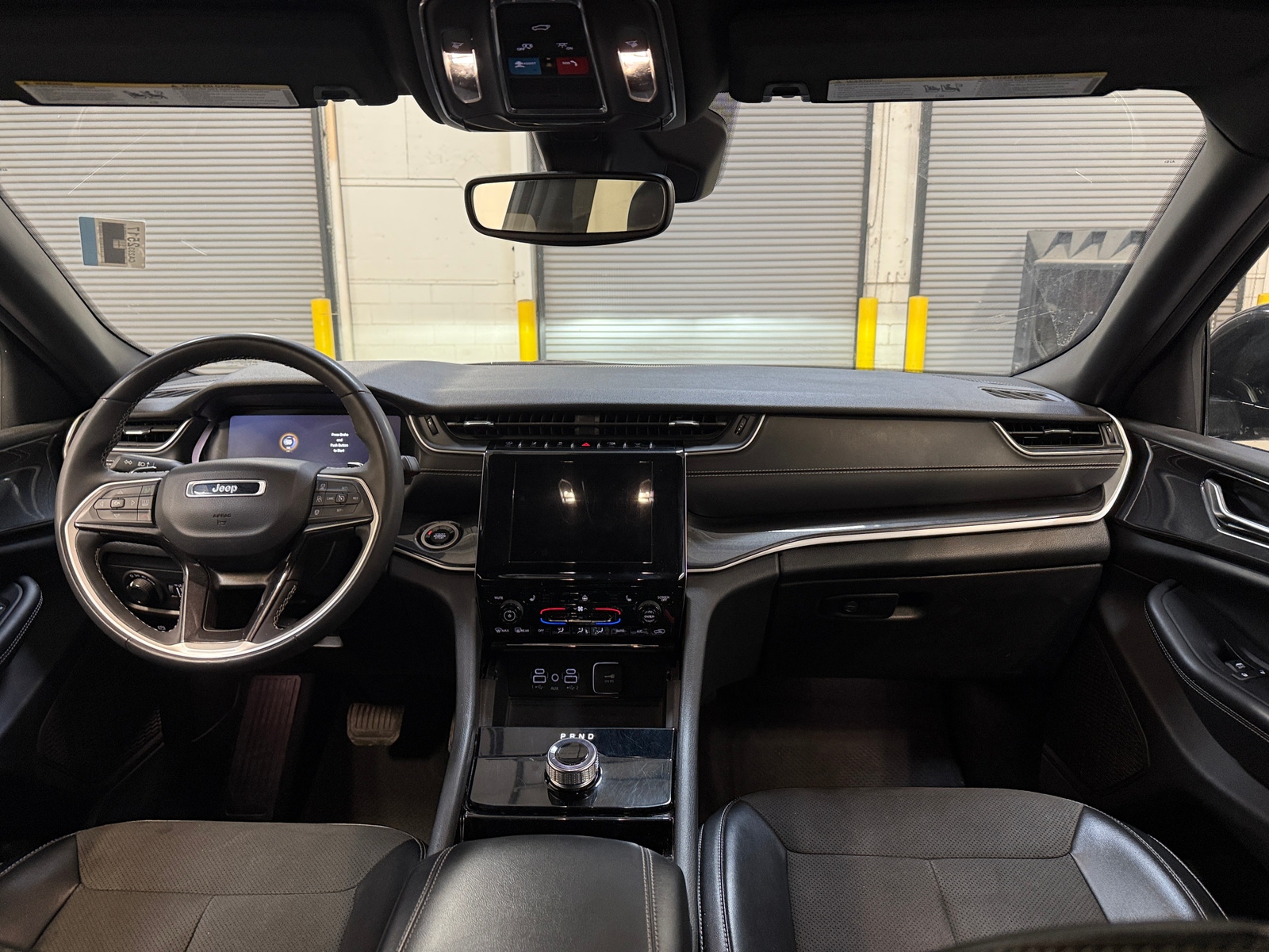 Thumbnail: 2023 Jeep Grand Cherokee L - 2