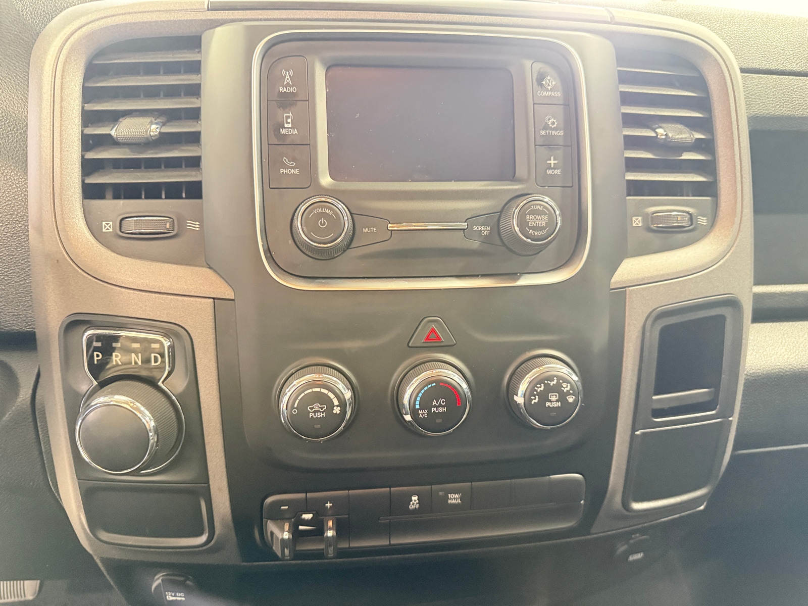 Thumbnail: 2021 RAM 1500 Classic - 4