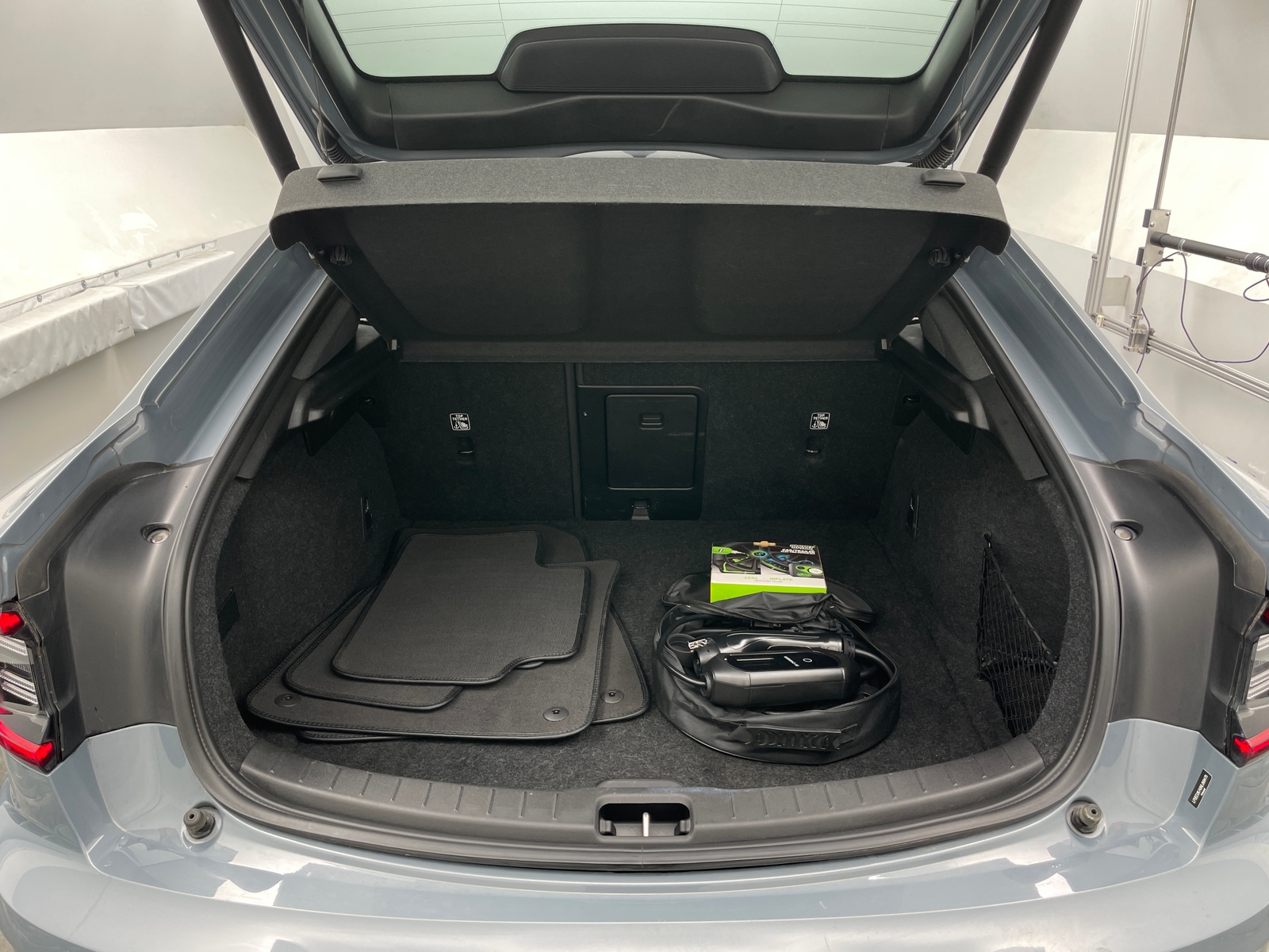 Thumbnail: 2022 Polestar 2 - 7