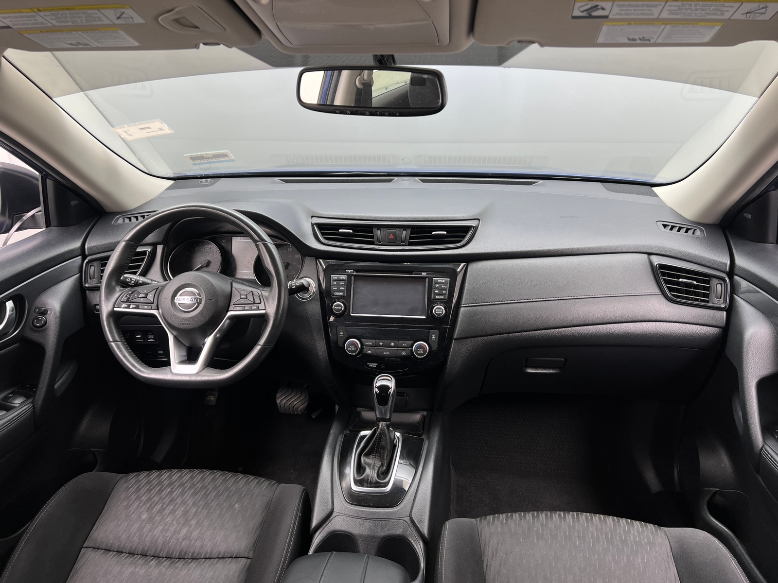 Thumbnail: 2017 Nissan Rogue - 3