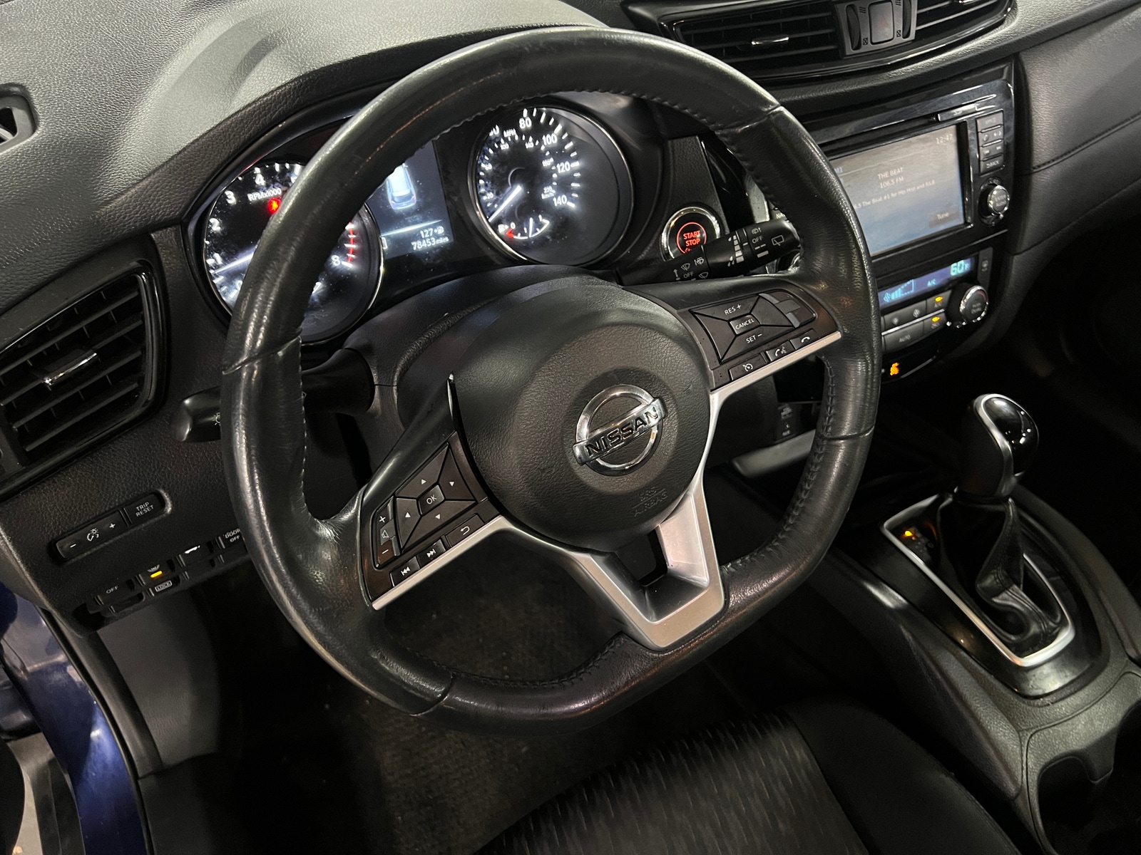 Thumbnail: 2017 Nissan Rogue - 5