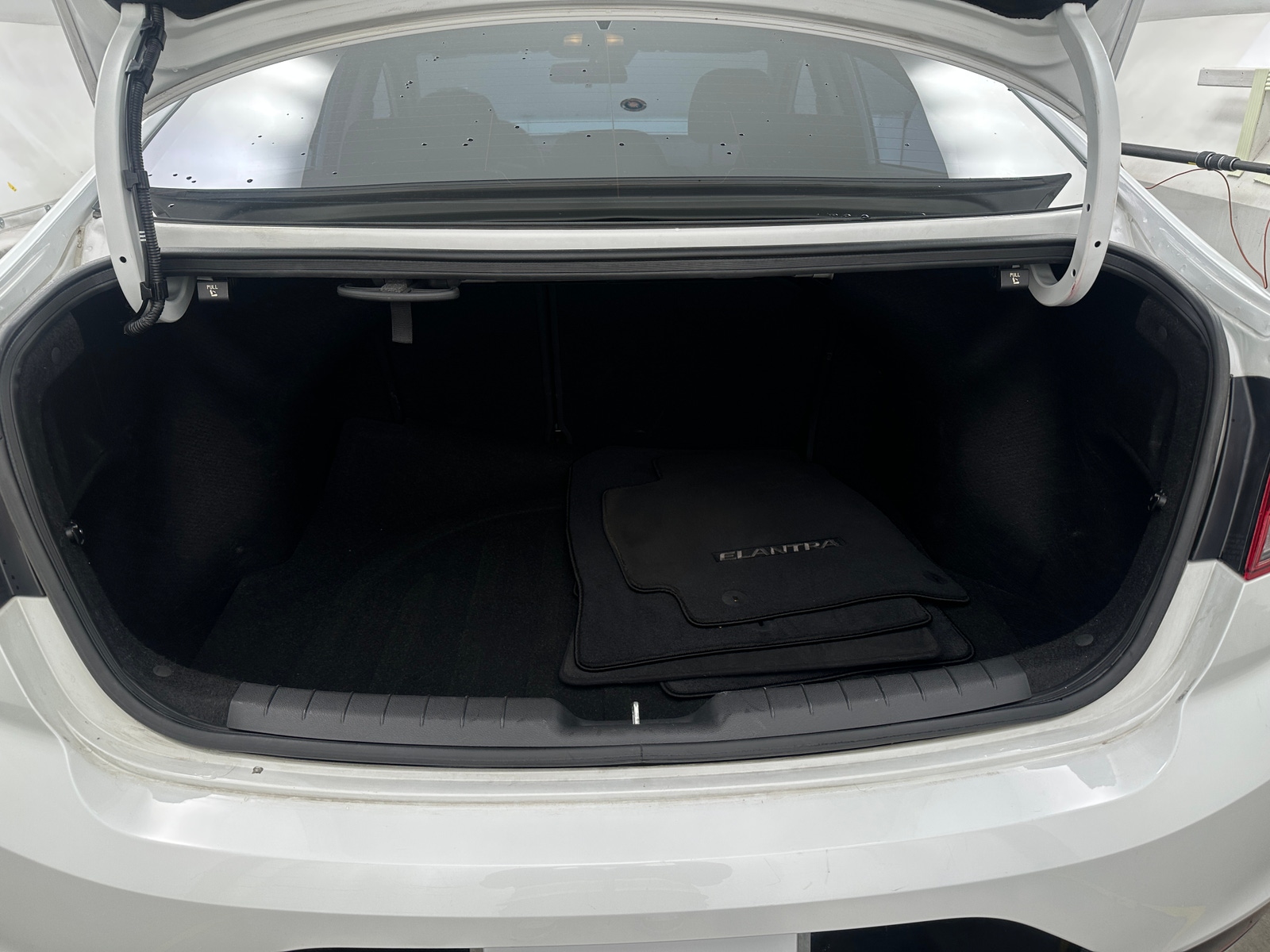 Thumbnail: 2020 Hyundai Elantra - 7