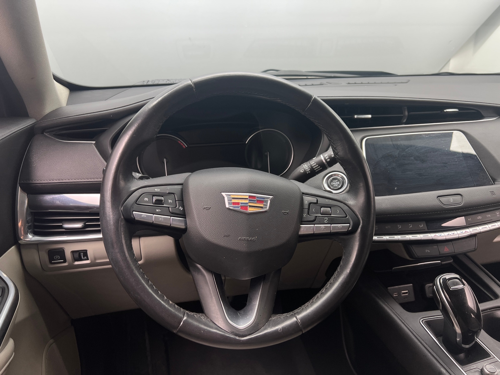 Thumbnail: 2020 Cadillac XT4 - 4