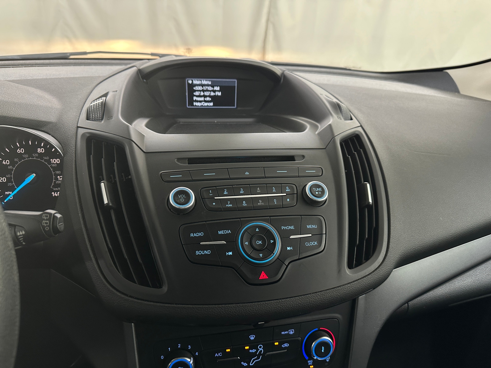 Thumbnail: 2018 Ford Escape - 4