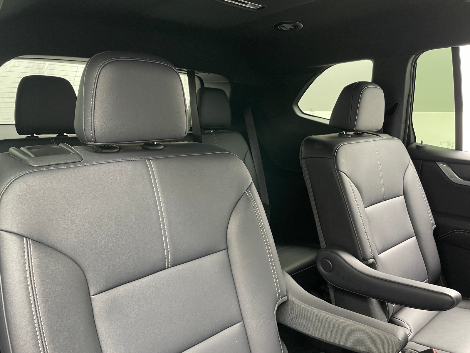 Thumbnail: 2024 GMC Acadia - 5