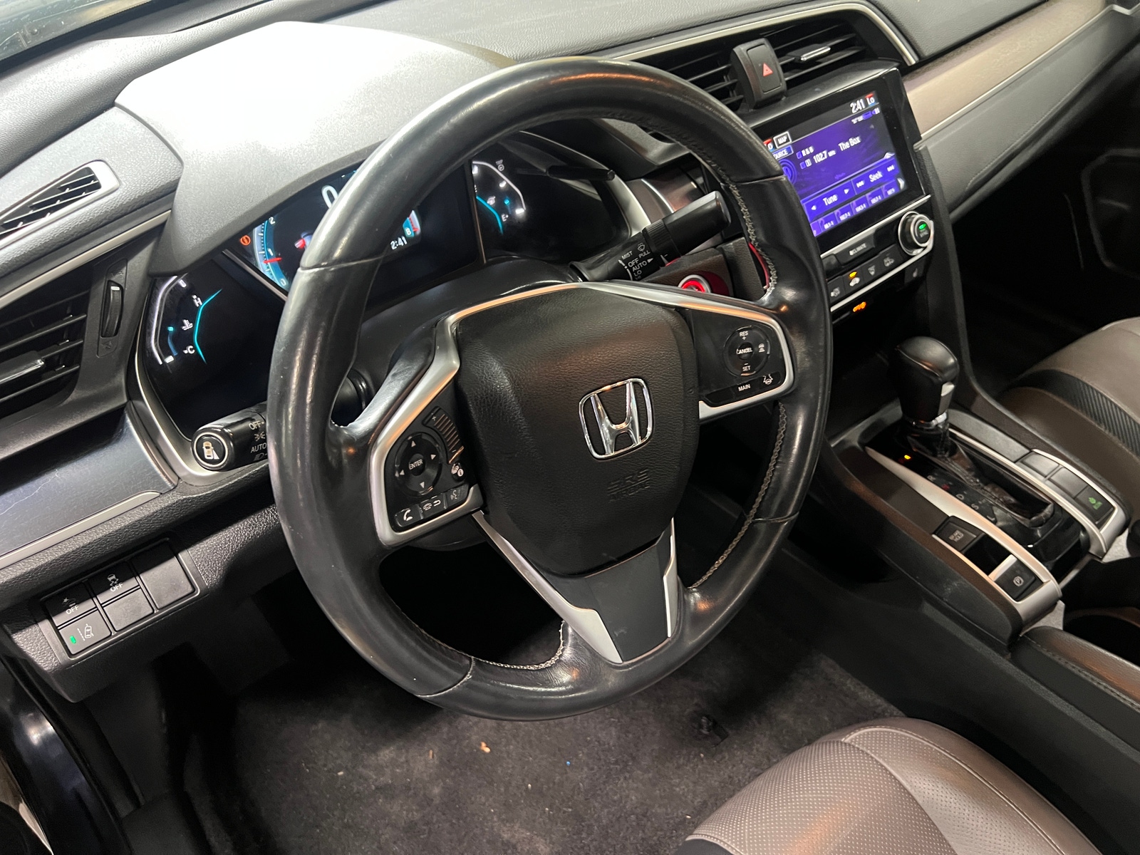 Thumbnail: 2017 Honda Civic - 4