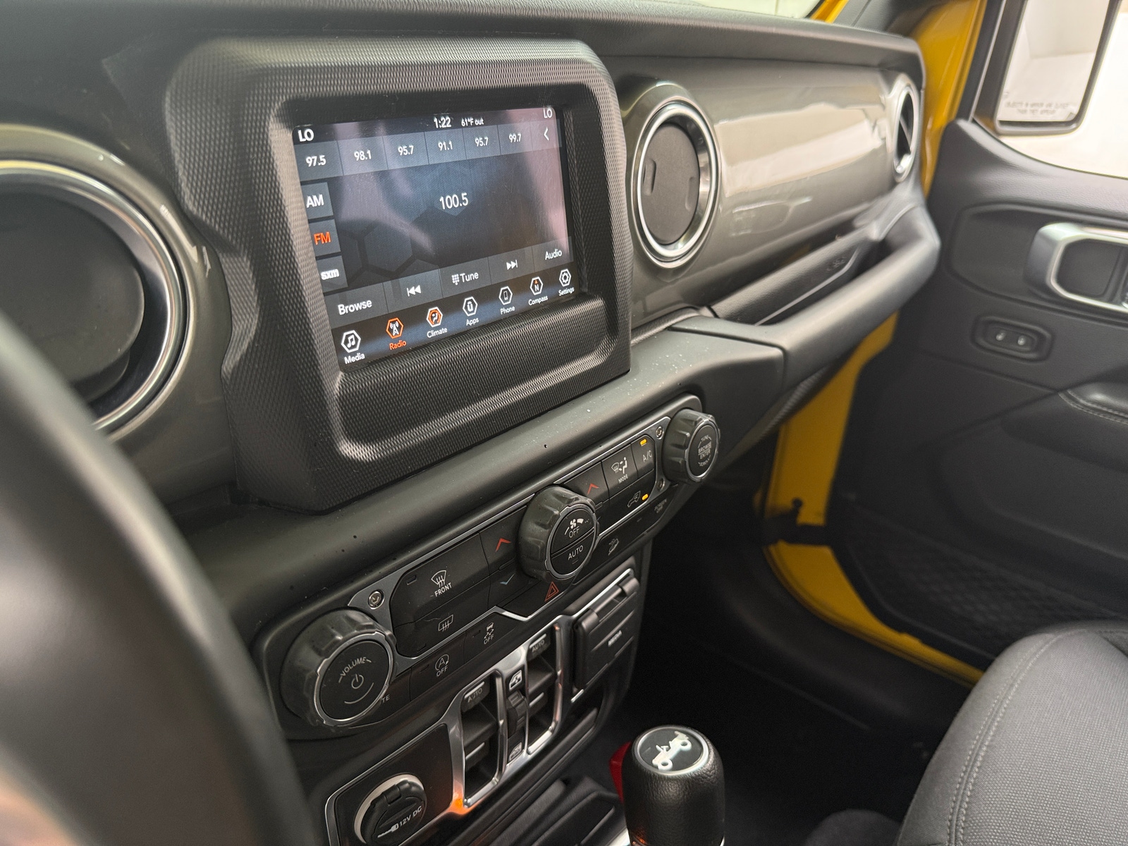 Thumbnail: 2019 Jeep Wrangler - 4