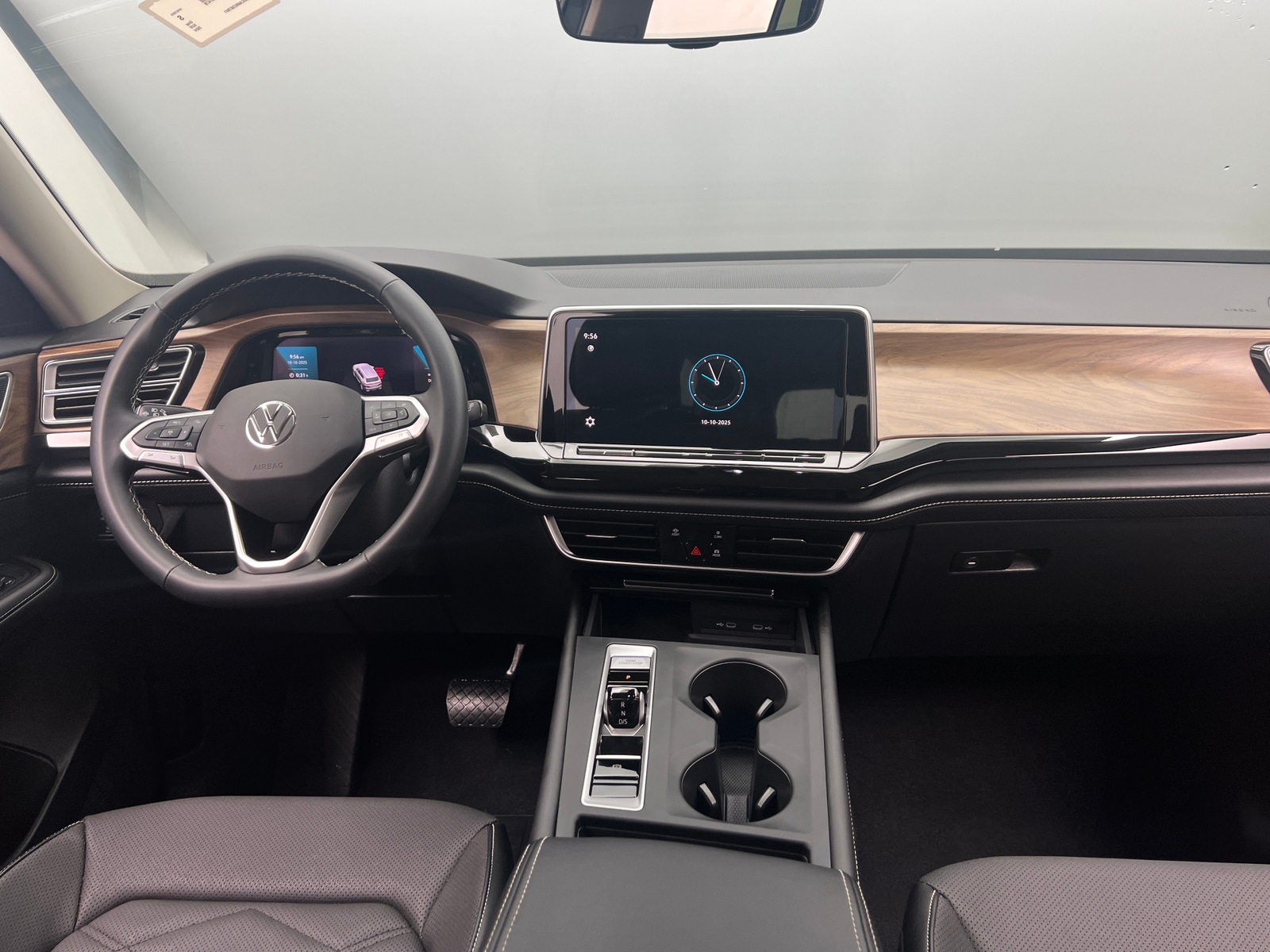 Thumbnail: 2024 Volkswagen Atlas - 2