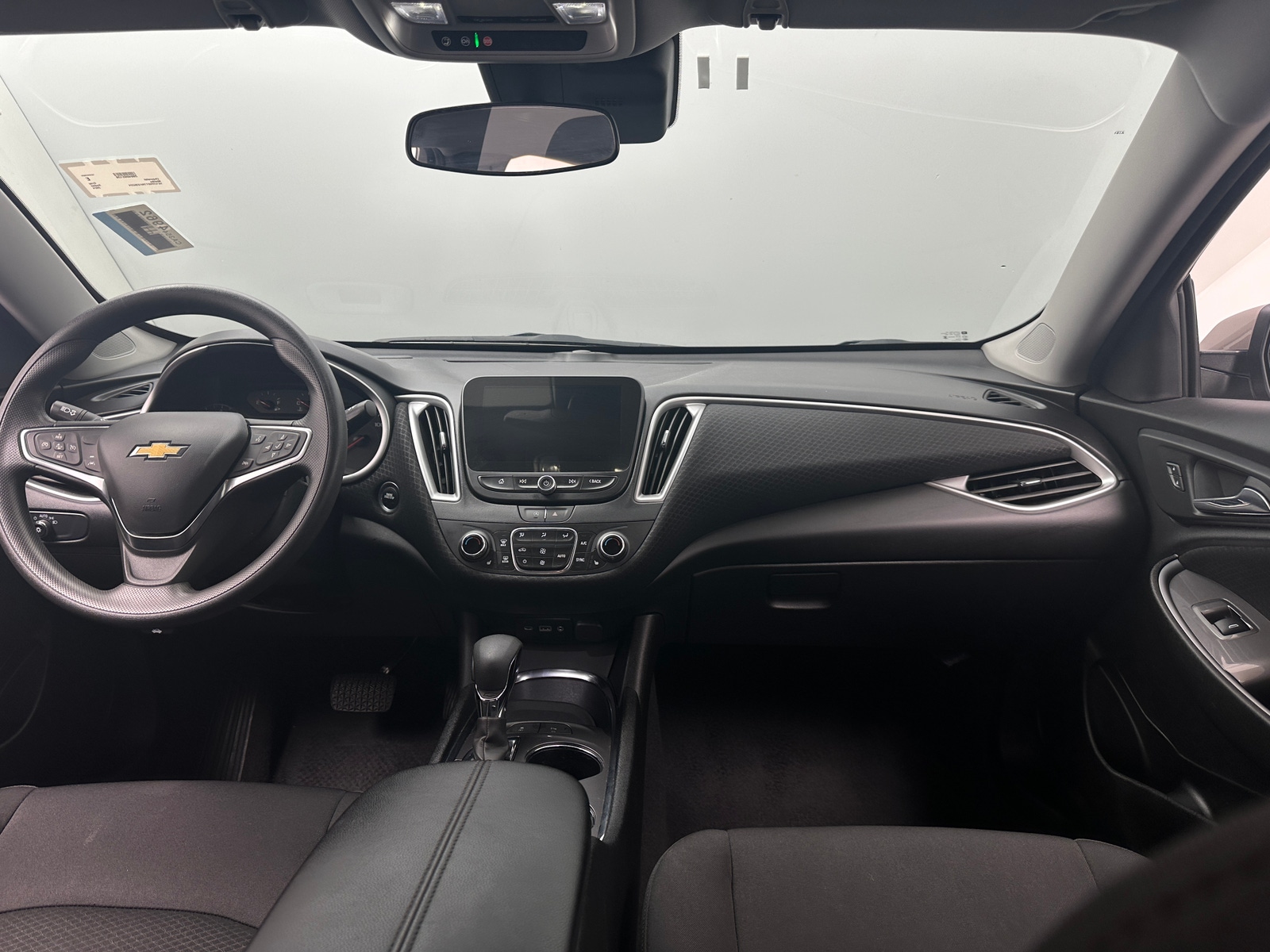 Thumbnail: 2024 Chevrolet Malibu - 3