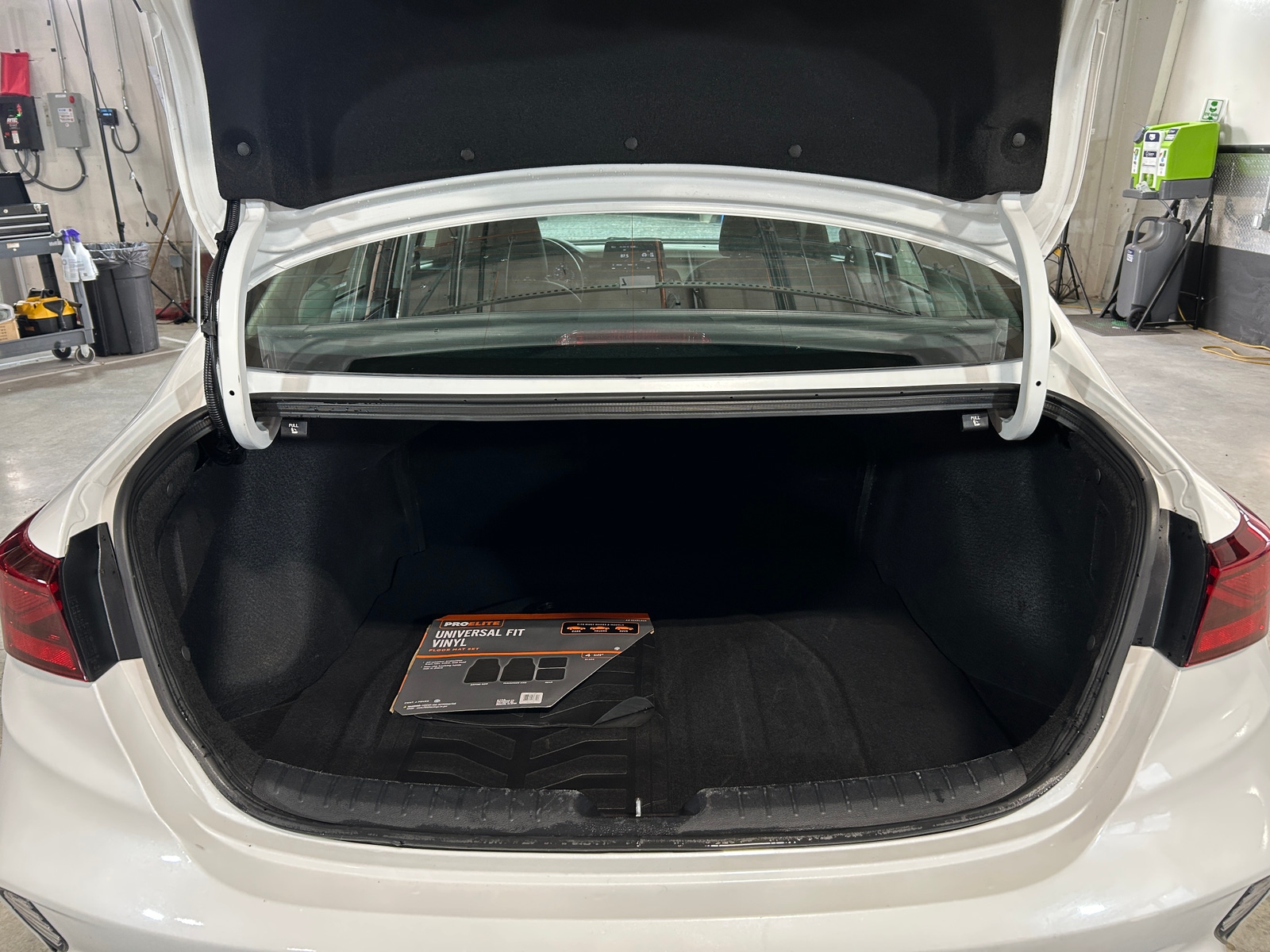 Thumbnail: 2024 Kia Forte - 7