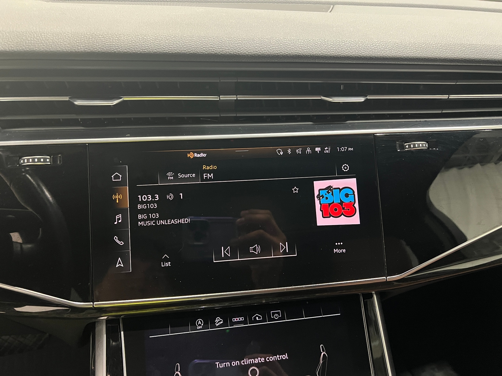 Thumbnail: 2022 Audi Q7 - 3