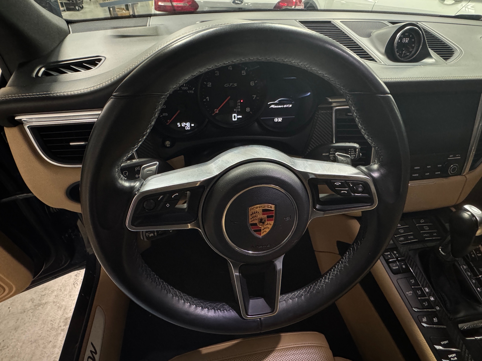 Thumbnail: 2018 Porsche Macan - 4