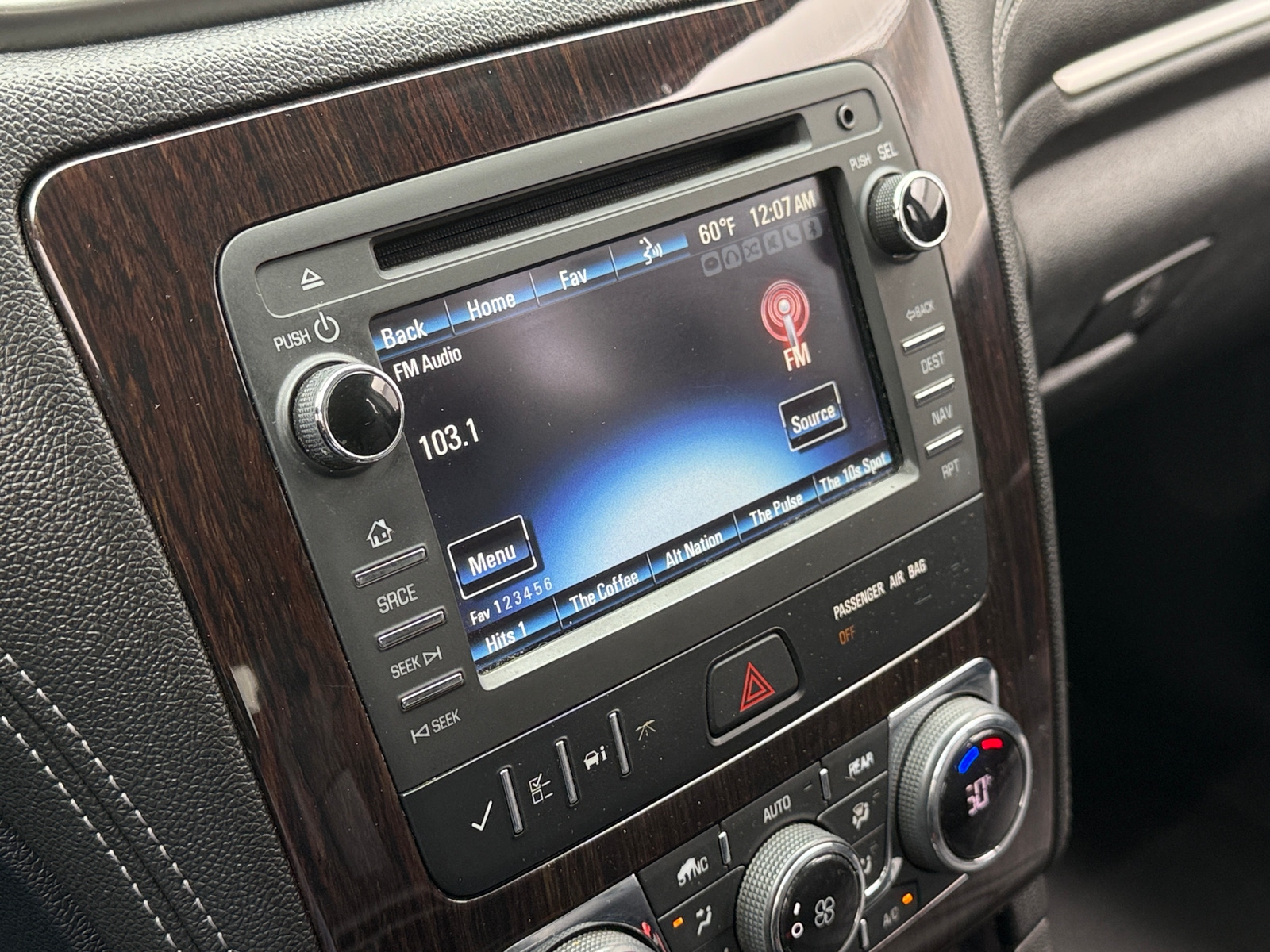 Thumbnail: 2017 Chevrolet Traverse - 4
