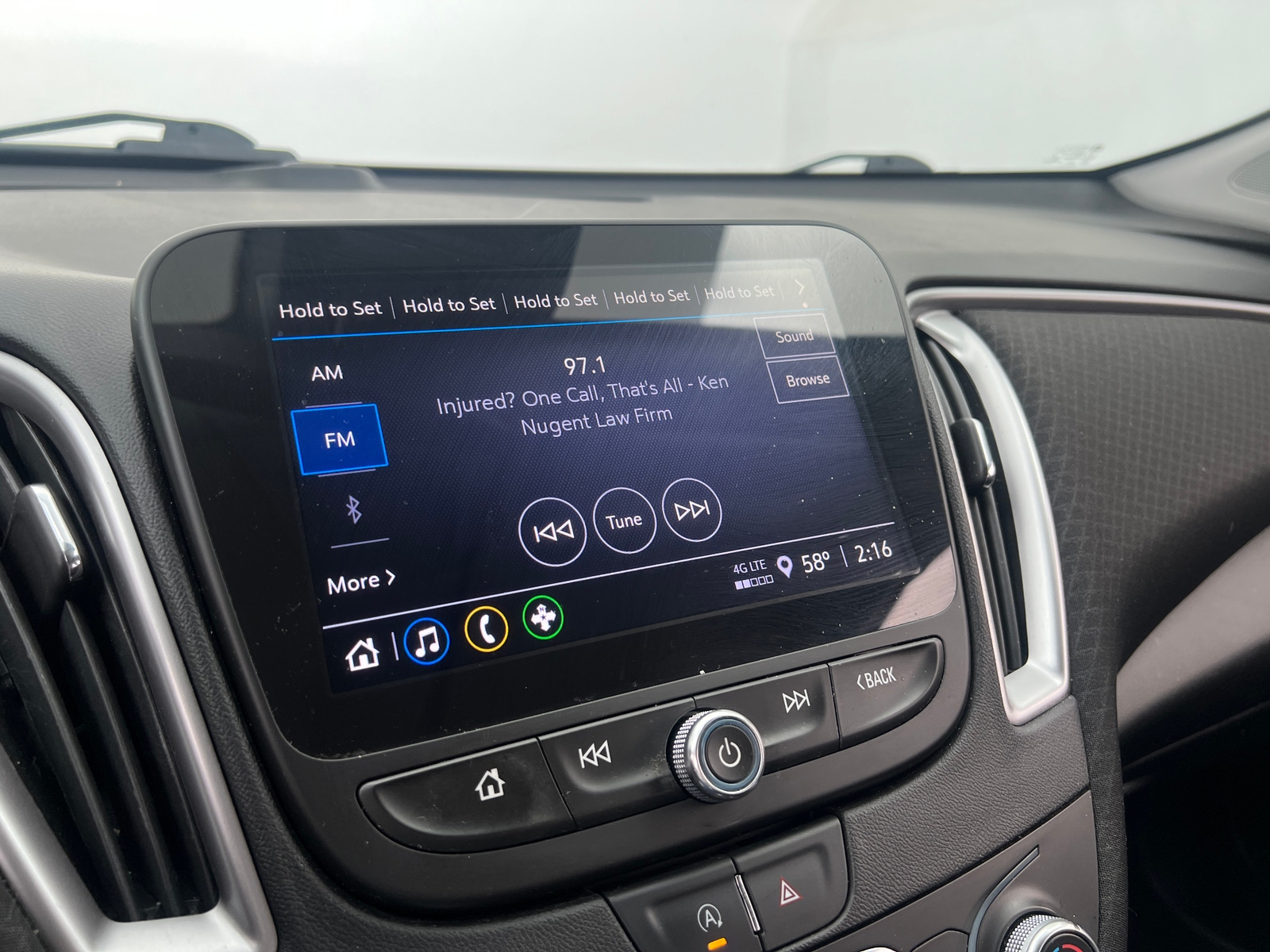 Thumbnail: 2021 Chevrolet Malibu - 4