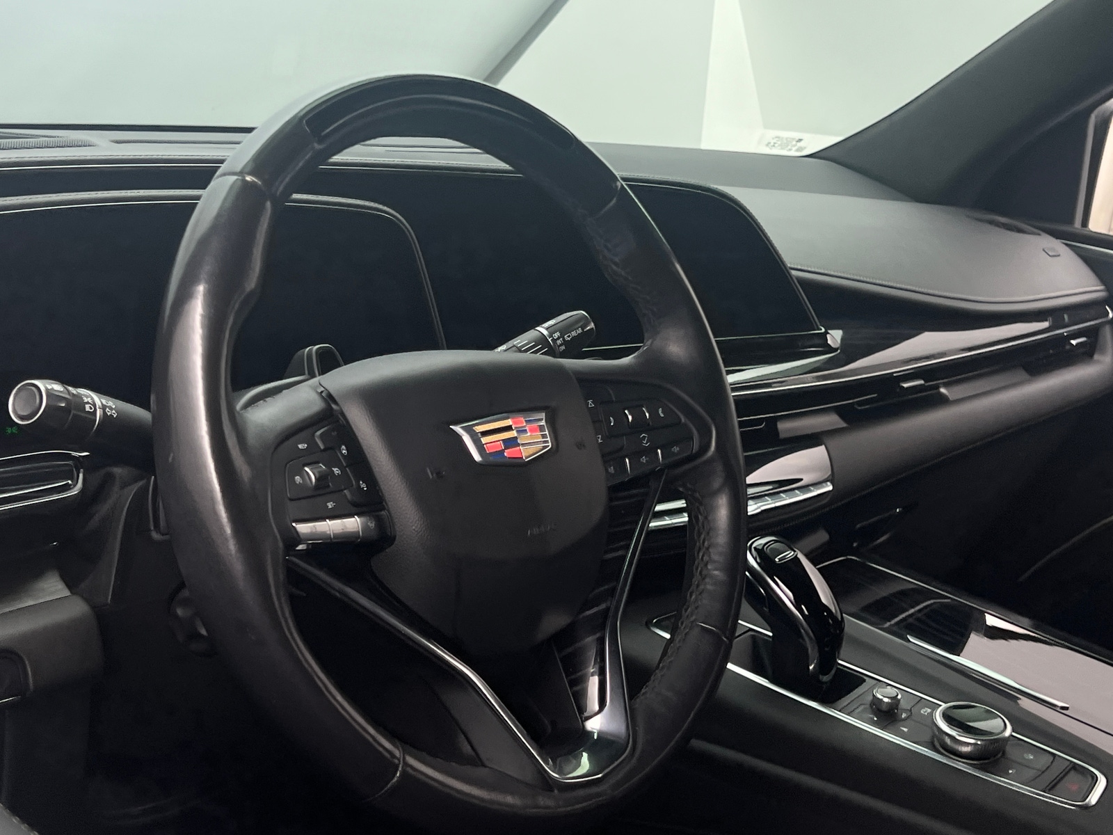 Thumbnail: 2022 Cadillac Escalade - 4