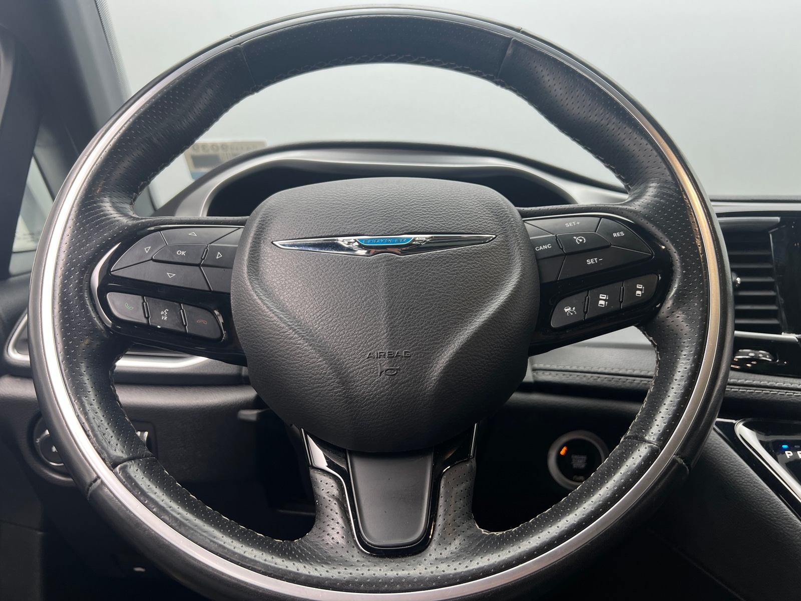Thumbnail: 2019 Chrysler Pacifica - 4