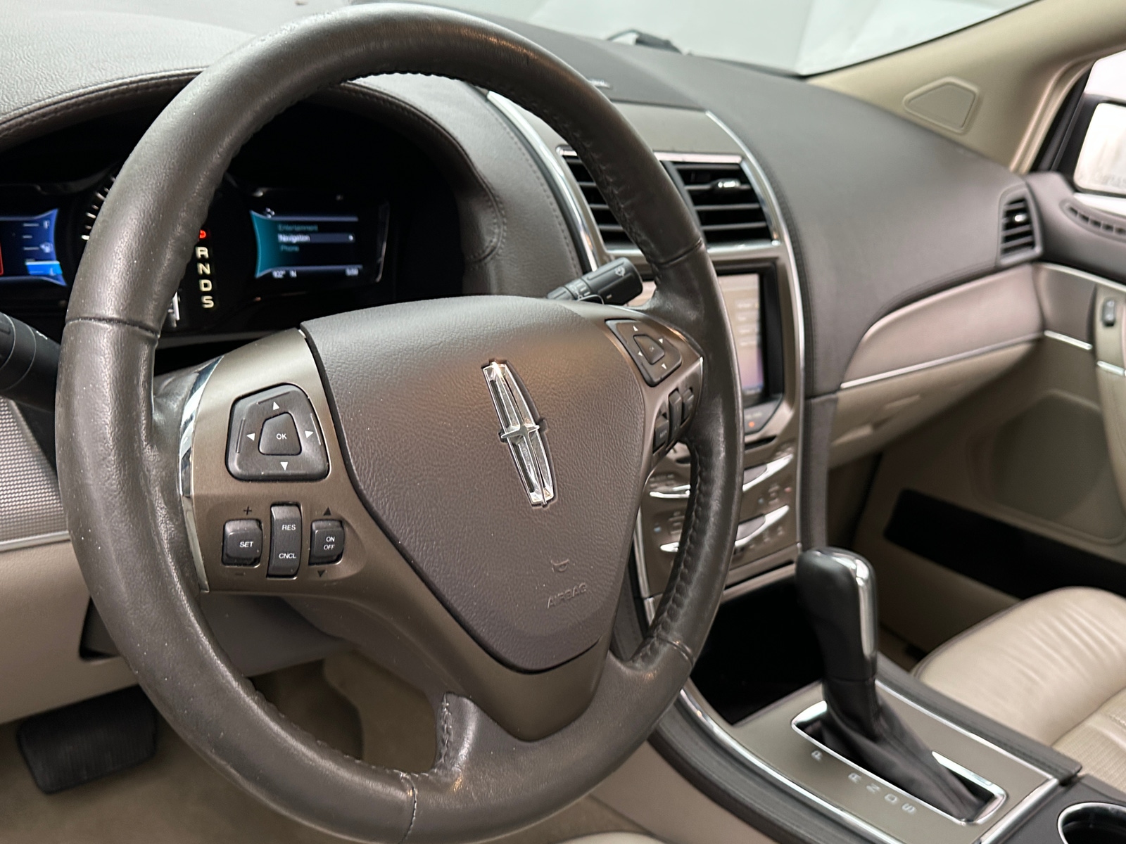 Thumbnail: 2014 Lincoln MKX - 4