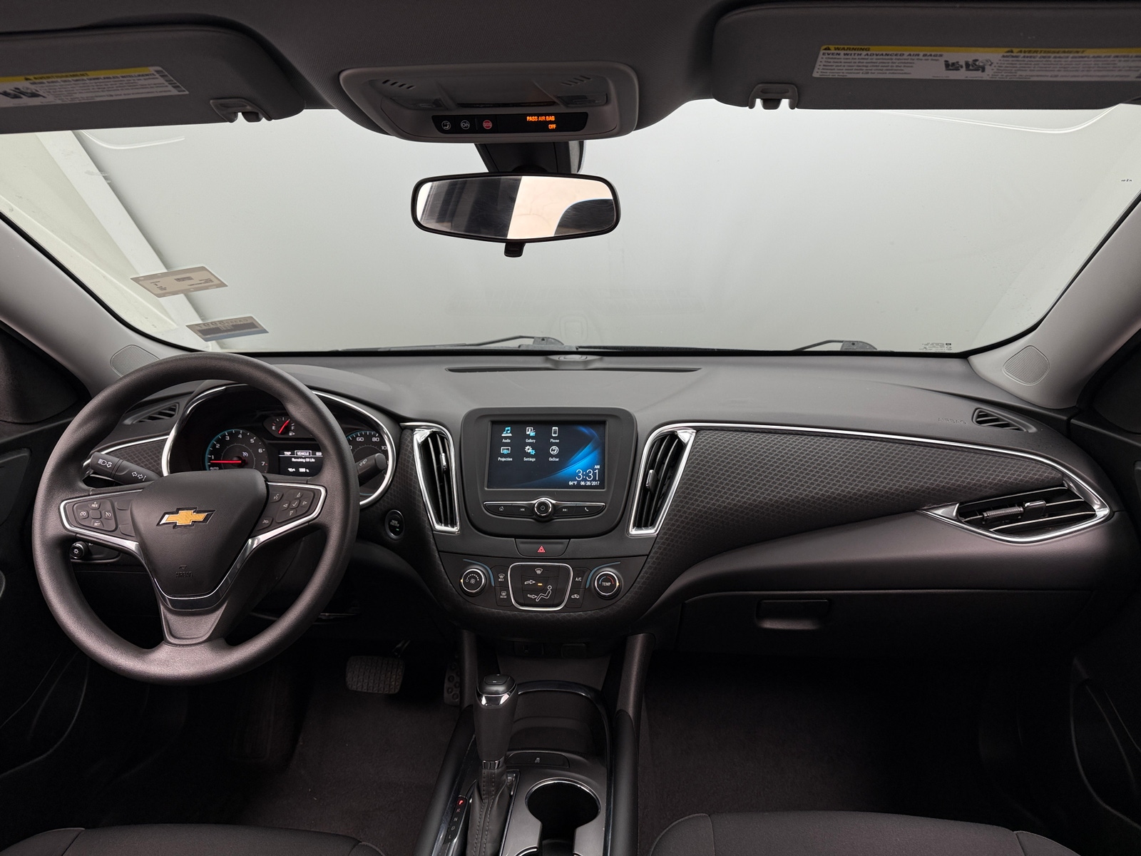 Thumbnail: 2017 Chevrolet Malibu - 3