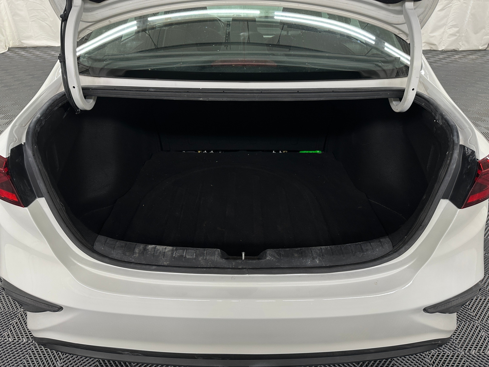 Thumbnail: 2021 Kia Forte - 7