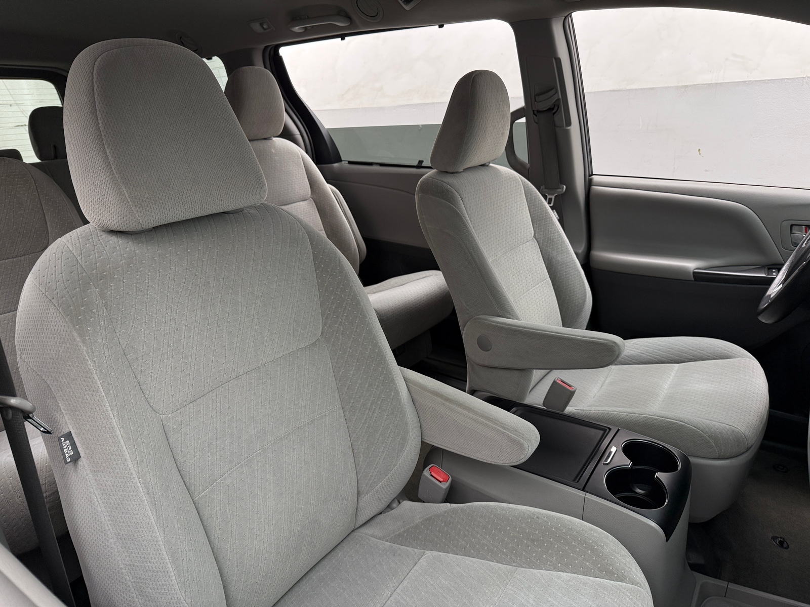 Thumbnail: 2015 Toyota Sienna - 2