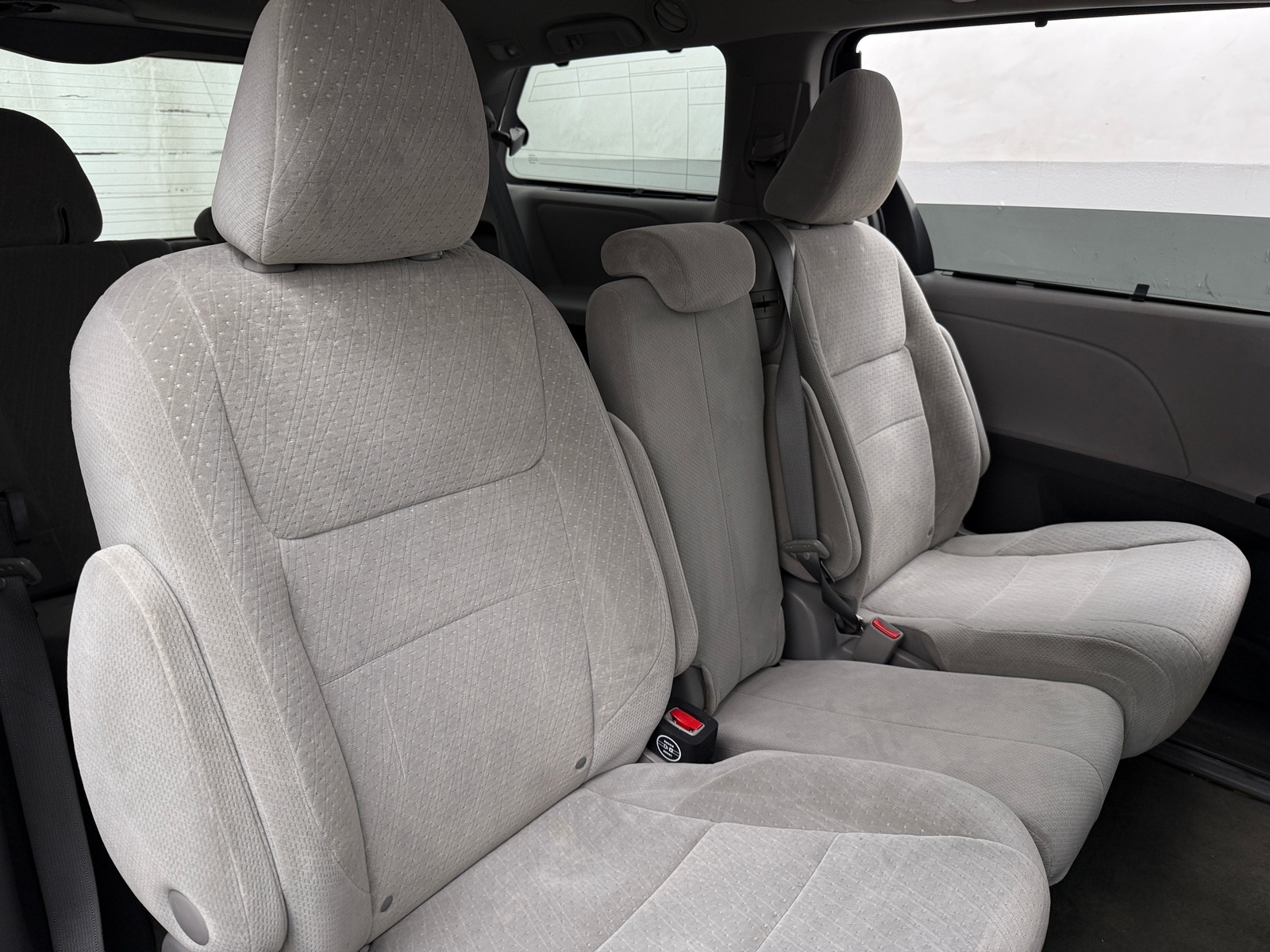 Thumbnail: 2015 Toyota Sienna - 6