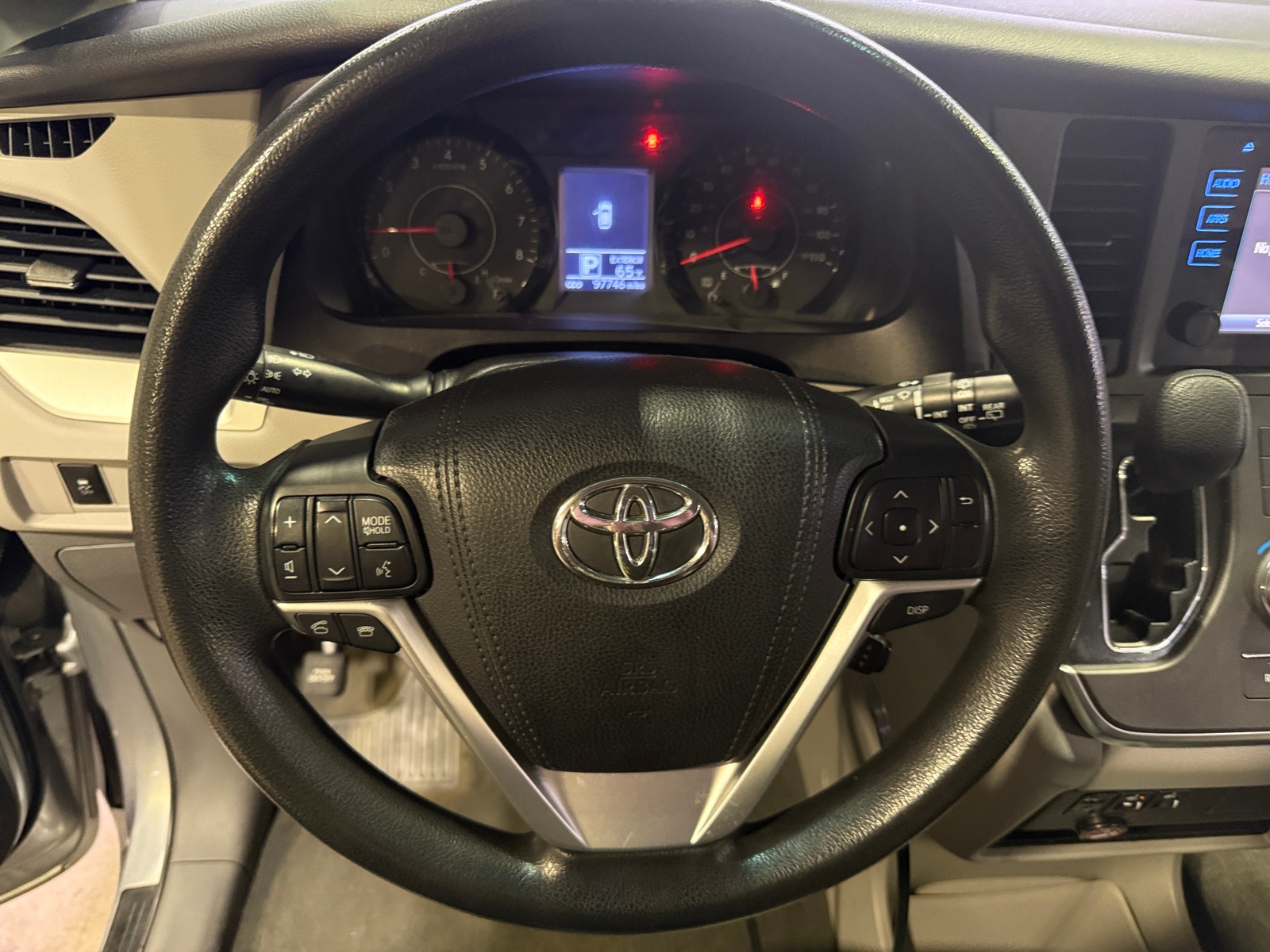 Thumbnail: 2015 Toyota Sienna - 5