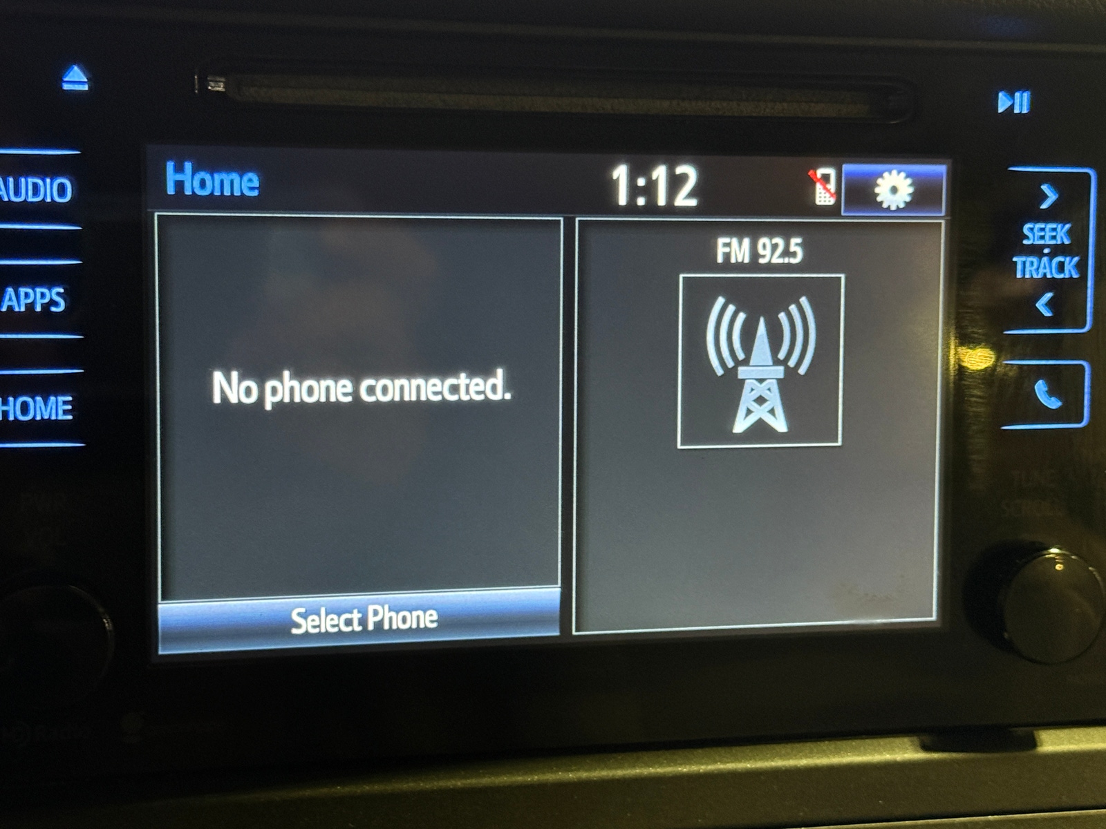 Thumbnail: 2015 Toyota Sienna - 4