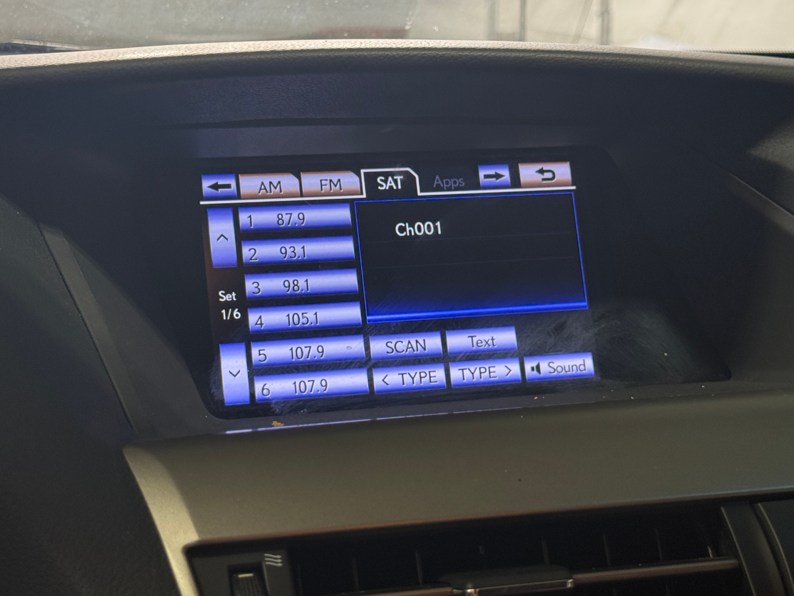 Thumbnail: 2015 Lexus RX - 3
