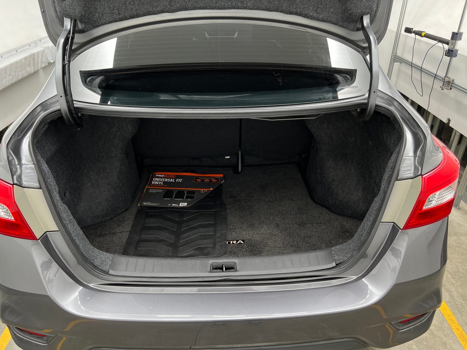 Thumbnail: 2019 Nissan Sentra - 7