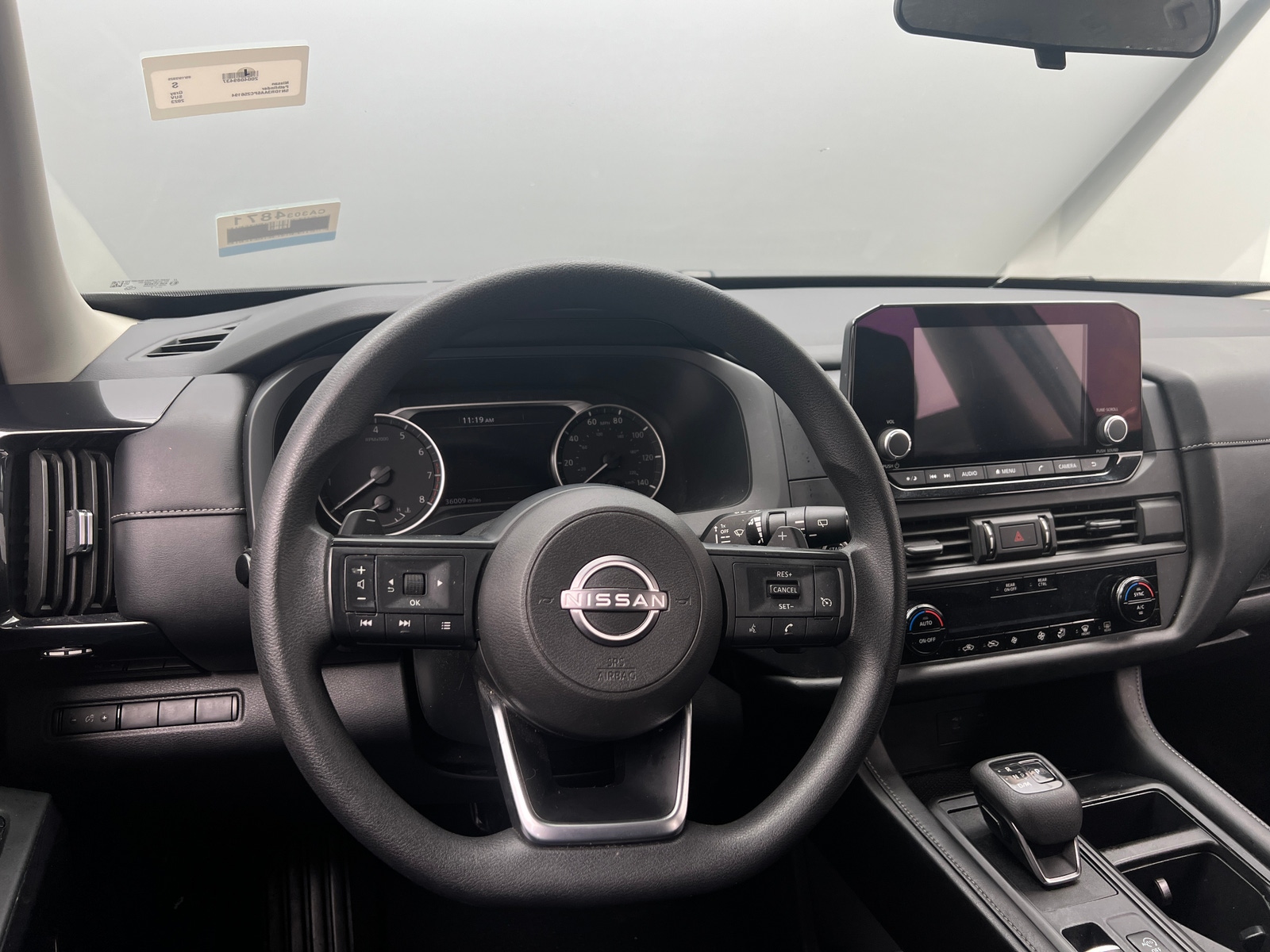 Thumbnail: 2023 Nissan Pathfinder - 5