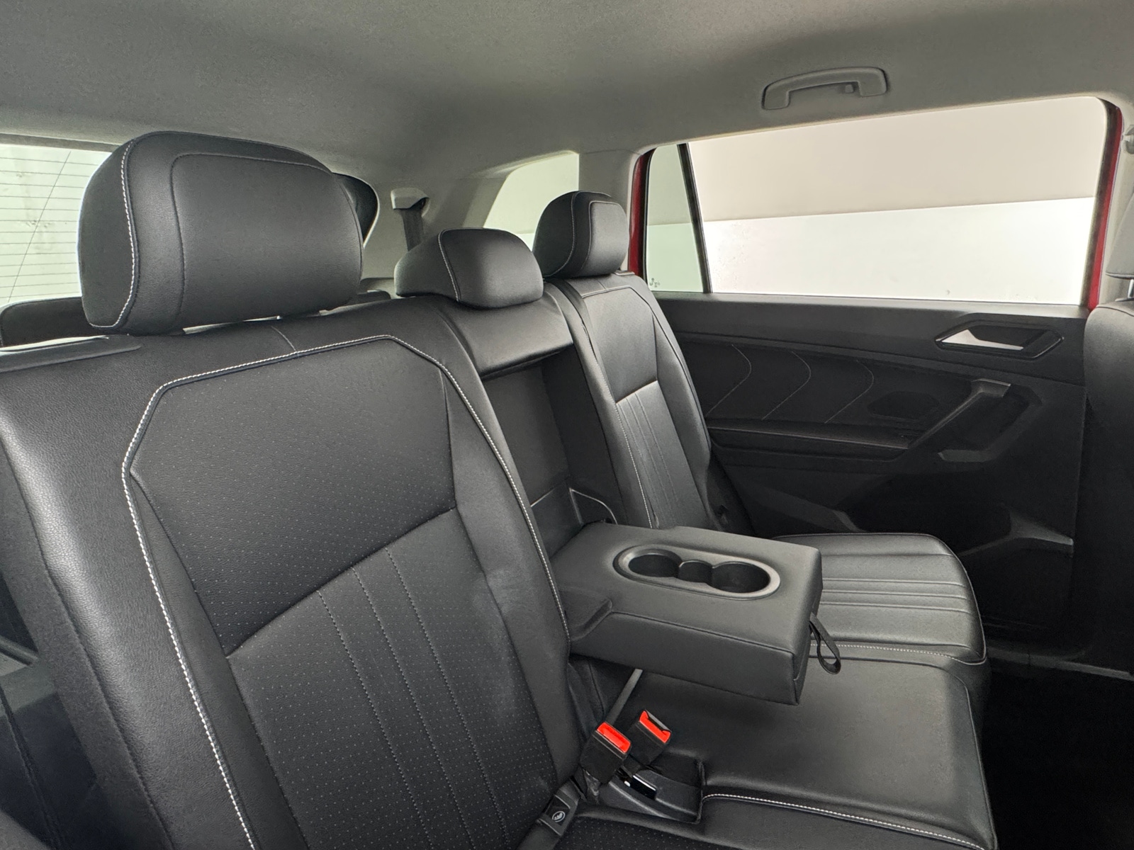 Thumbnail: 2024 Volkswagen Tiguan - 5