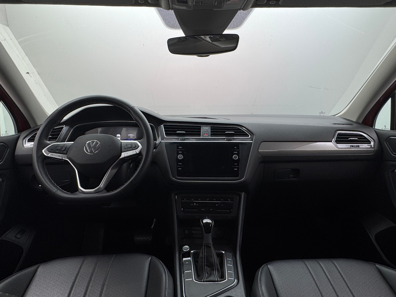 Thumbnail: 2024 Volkswagen Tiguan - 2