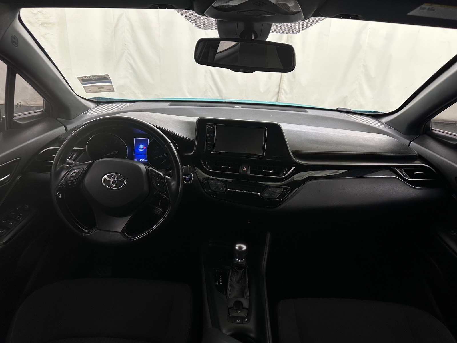 Thumbnail: 2018 Toyota C-HR - 3