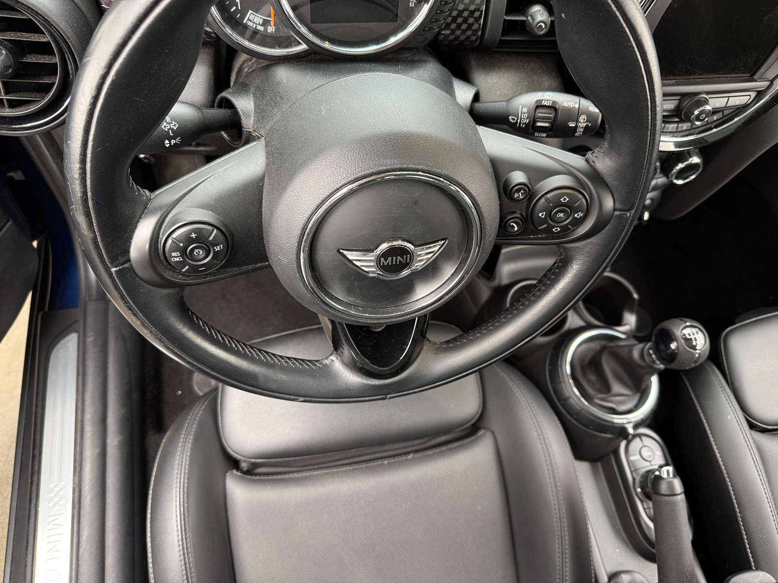 Thumbnail: 2017 MINI Cooper Hardtop - 4
