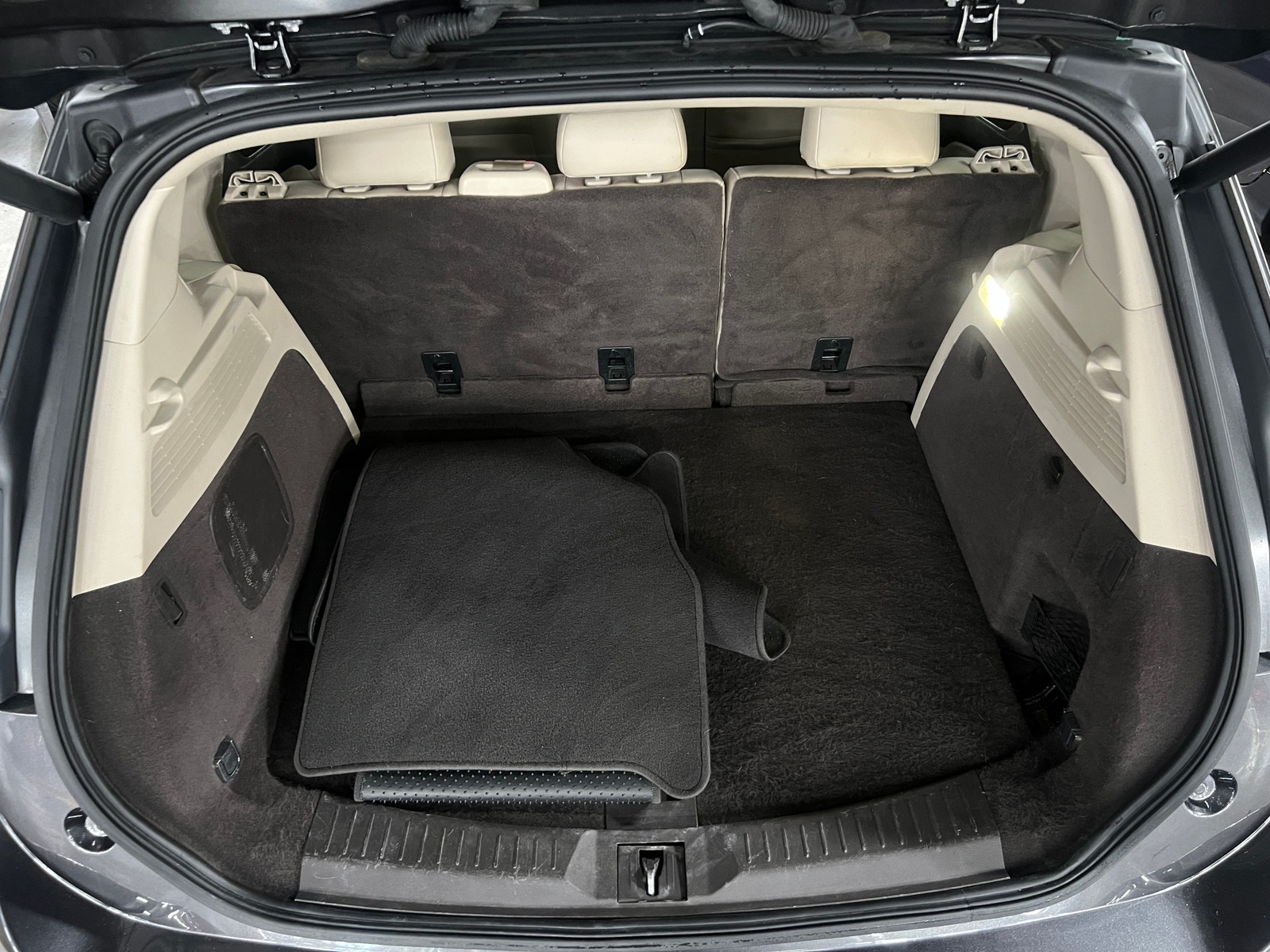 Thumbnail: 2017 Lincoln MKC - 6