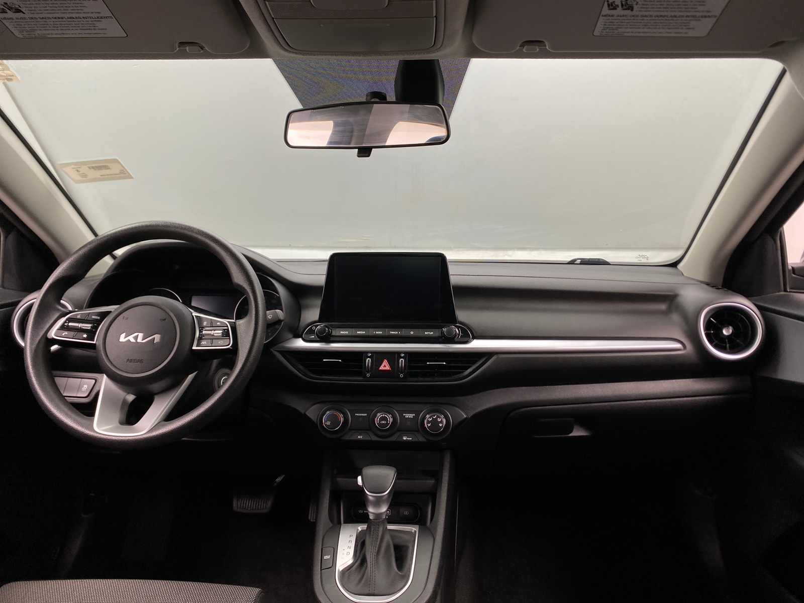 Thumbnail: 2024 Kia Forte - 3