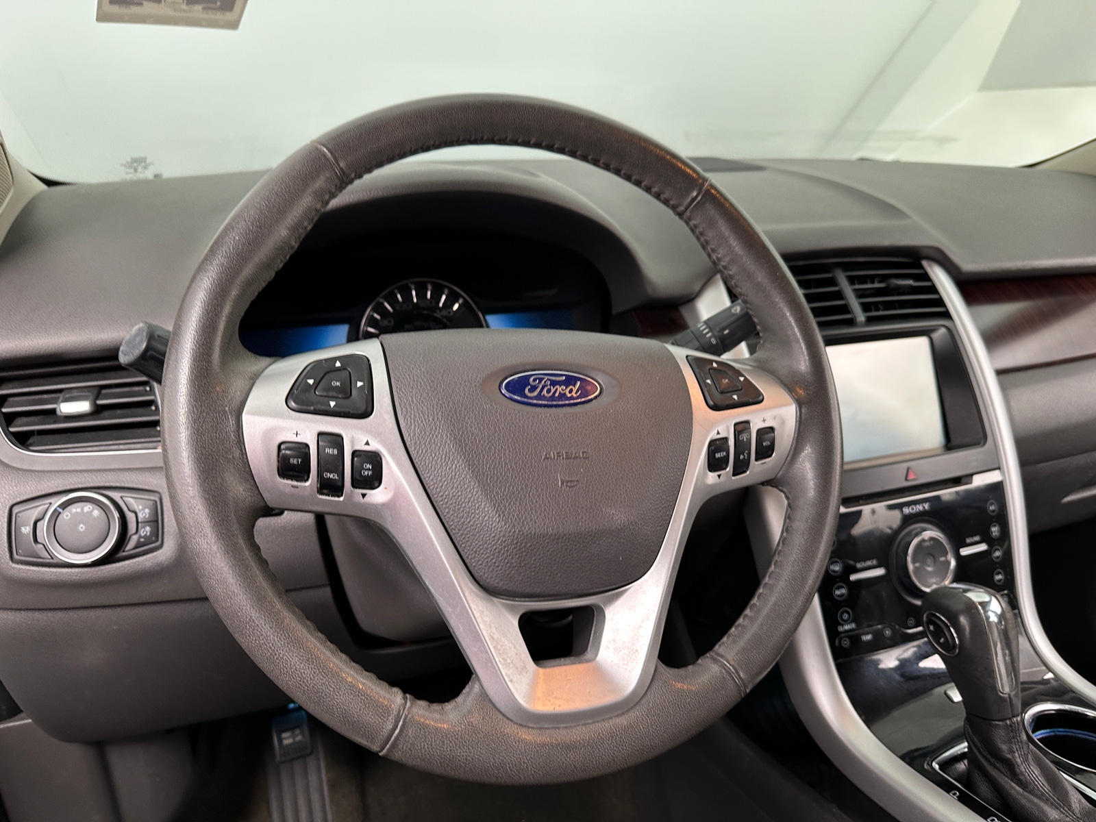 Thumbnail: 2013 Ford Edge - 4